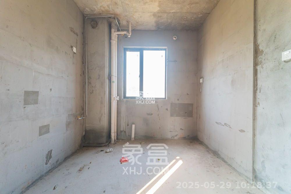 星湖湾二期高层  4室2厅2卫    1800.0元/月 星湖湾二期高层  4室2厅2卫    1800.0元/月室内图