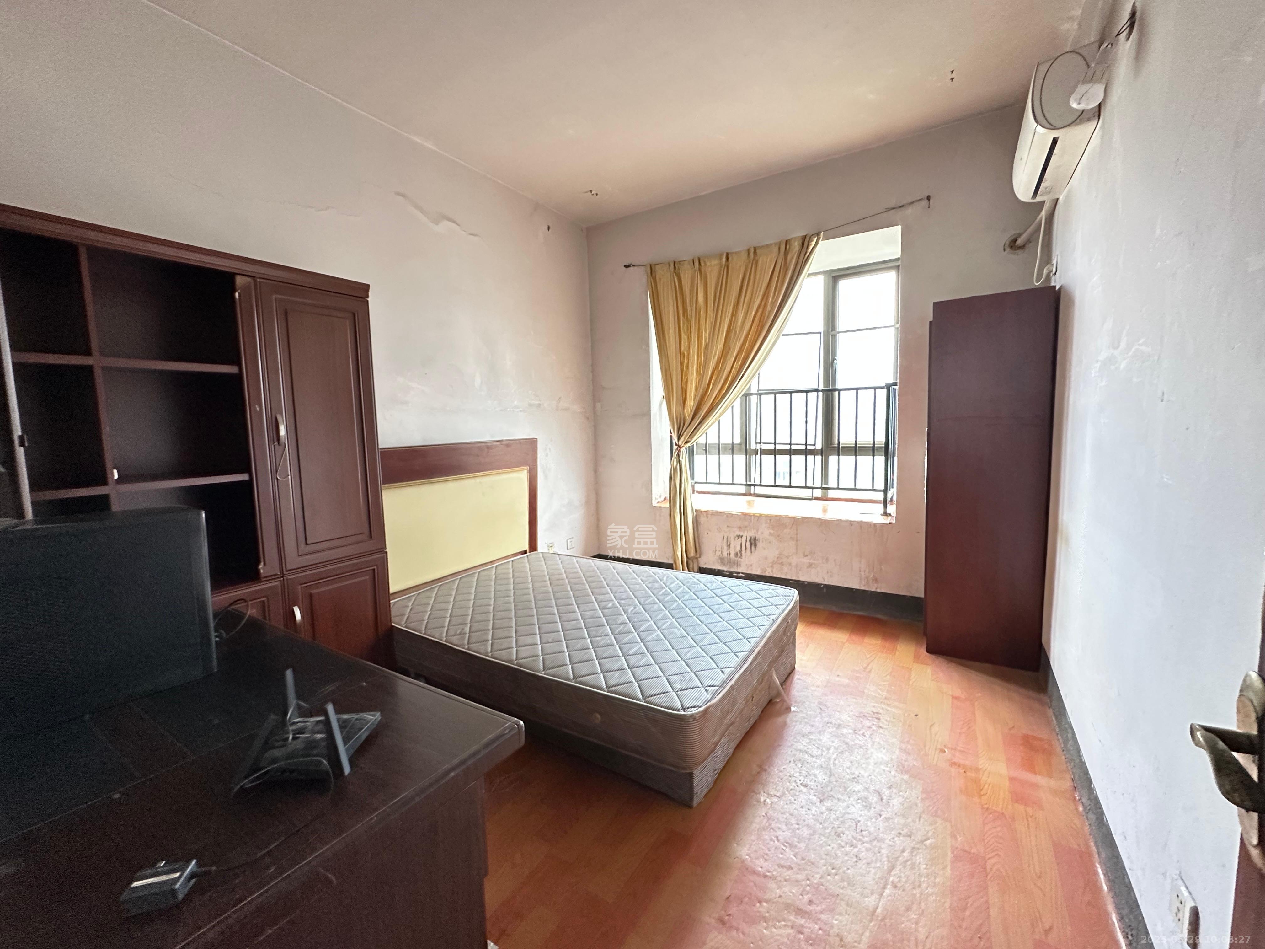 颐和佳园 3室2厅2卫 2800.0元/月 颐和佳园 3室2厅2卫 2800.0元/月室内图