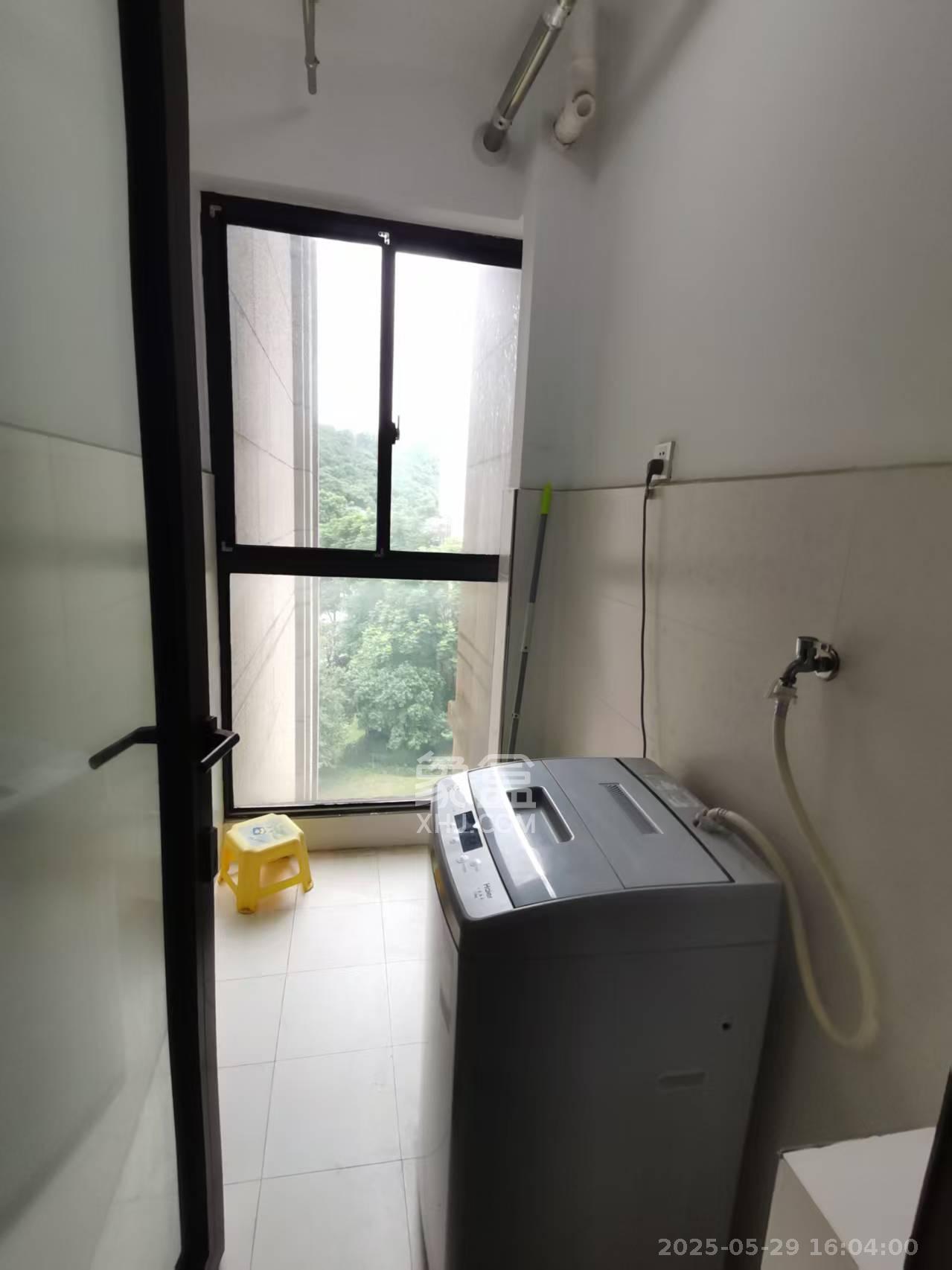 金茂梅溪湖  2室2厅1卫   2600.00元/月室内图