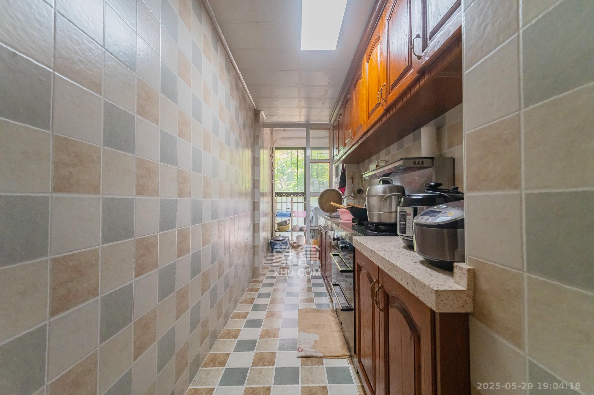 华润凤凰城三期 3室2厅2卫 90.0万 华润凤凰城三期 3室2厅2卫 90.0万厨房