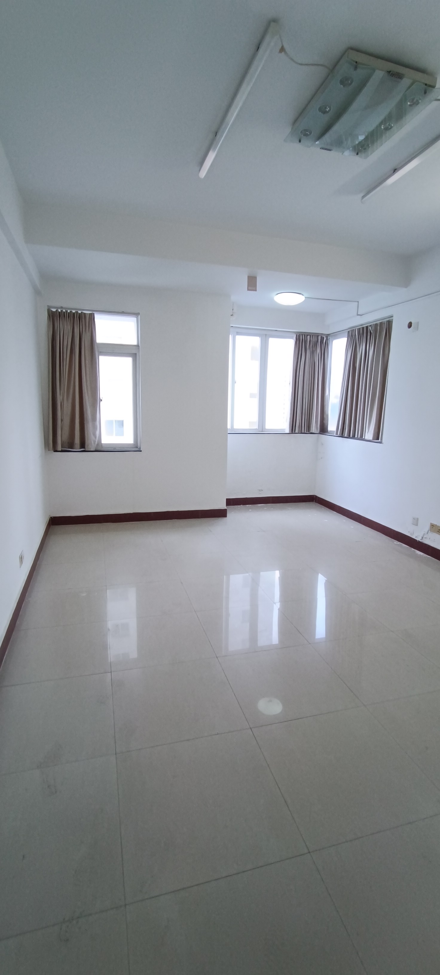 美银大厦 4室2厅1卫 5000.0元/月 美银大厦 4室2厅1卫 5000.0元/月室内图