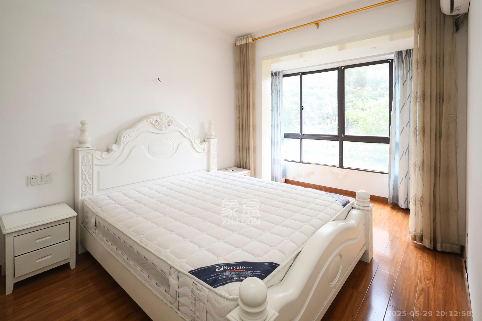 山语城二期  3室1厅1卫    67.0万卧室