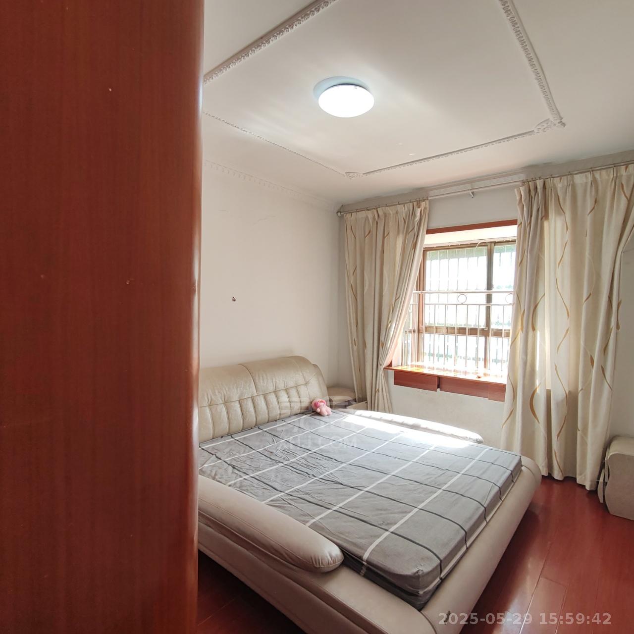 景秀名园  3室2厅2卫   1200.00元/月室内图