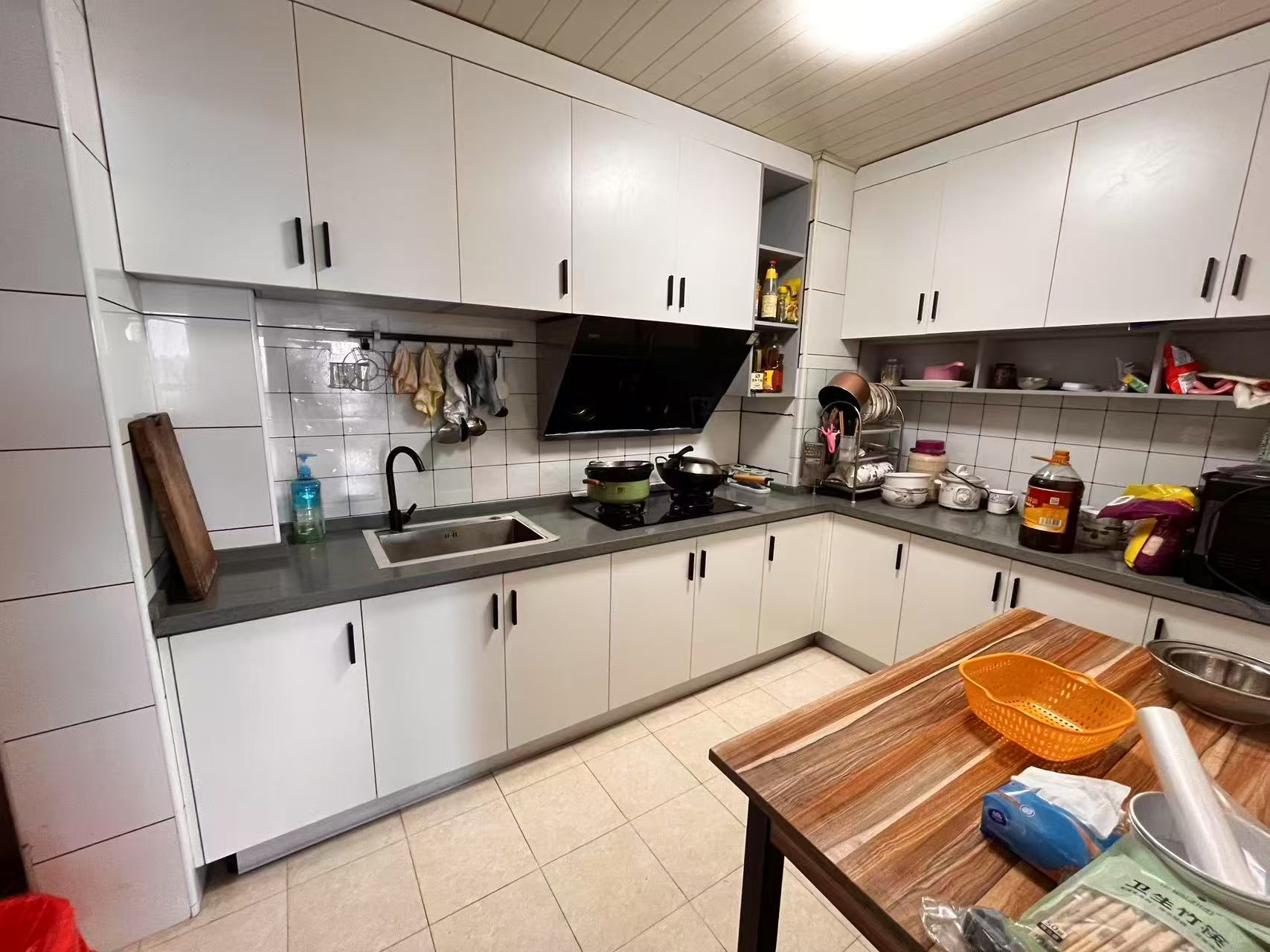 金源大厦 5室2厅2卫 2800.0元/月 金源大厦 5室2厅2卫 2800.0元/月室内图