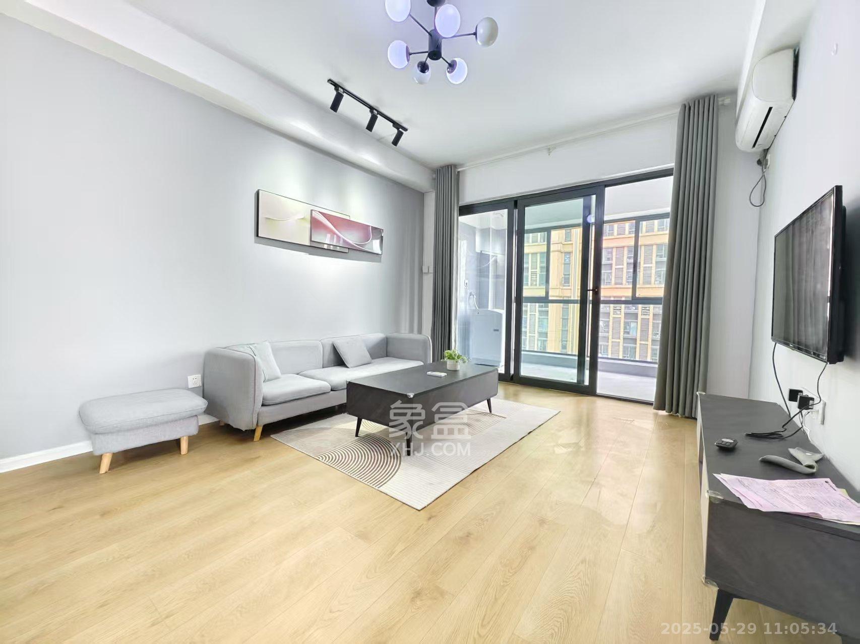 天健城(天健芙蓉盛世三期) 2室1厅1卫 3400.0元/月 天健城(天健芙蓉盛世三期) 2室1厅1卫 3400.0元/月室内图