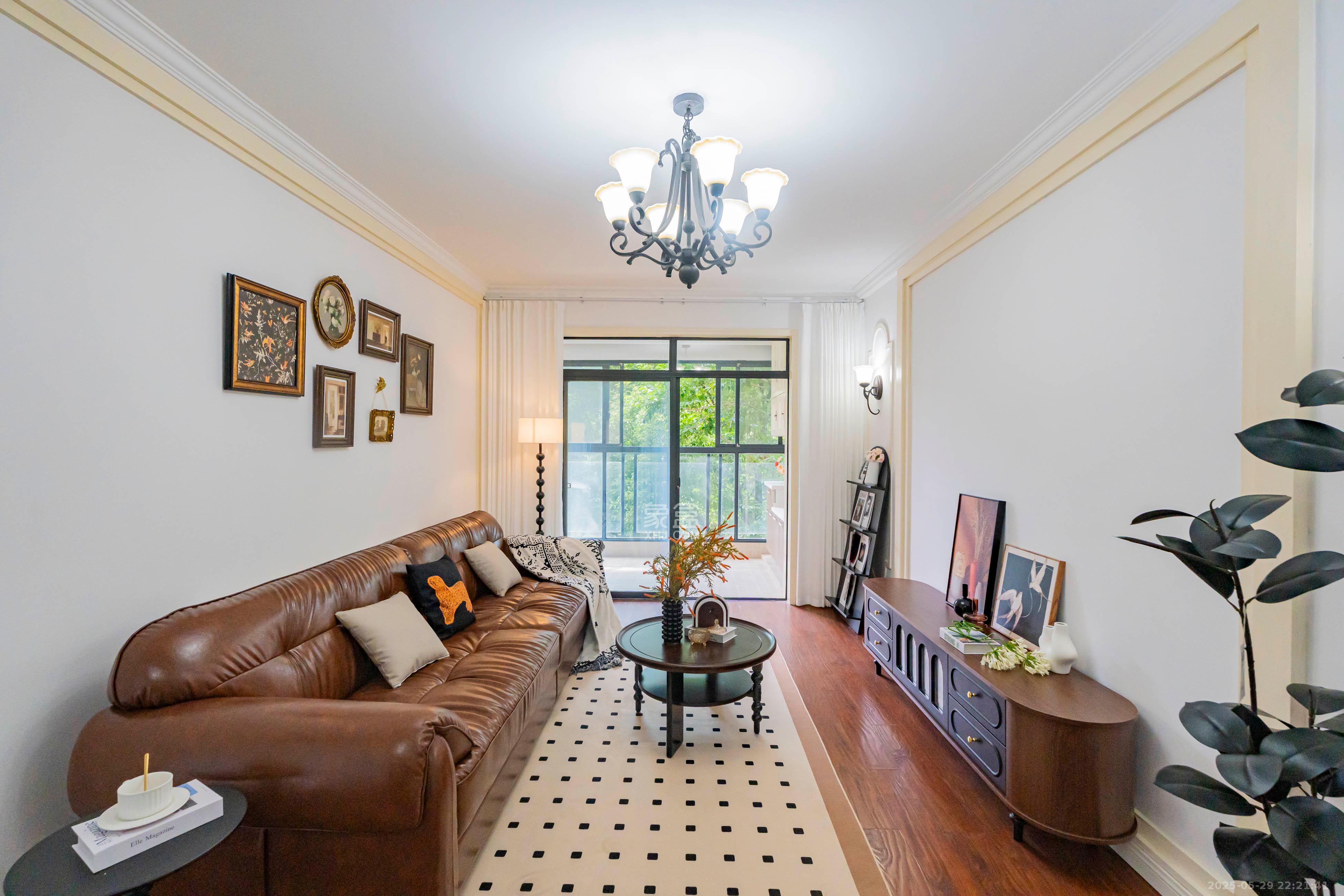 香江锦城 2室2厅1卫 87.8万 香江锦城 2室2厅1卫 87.8万客厅