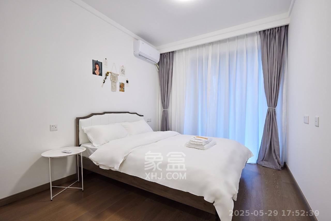 龙湖铂金中心(龙湖春江郦城)  3室2厅2卫    4500.0元/月 龙湖铂金中心(龙湖春江郦城)  3室2厅2卫    4500.0元/月室内图