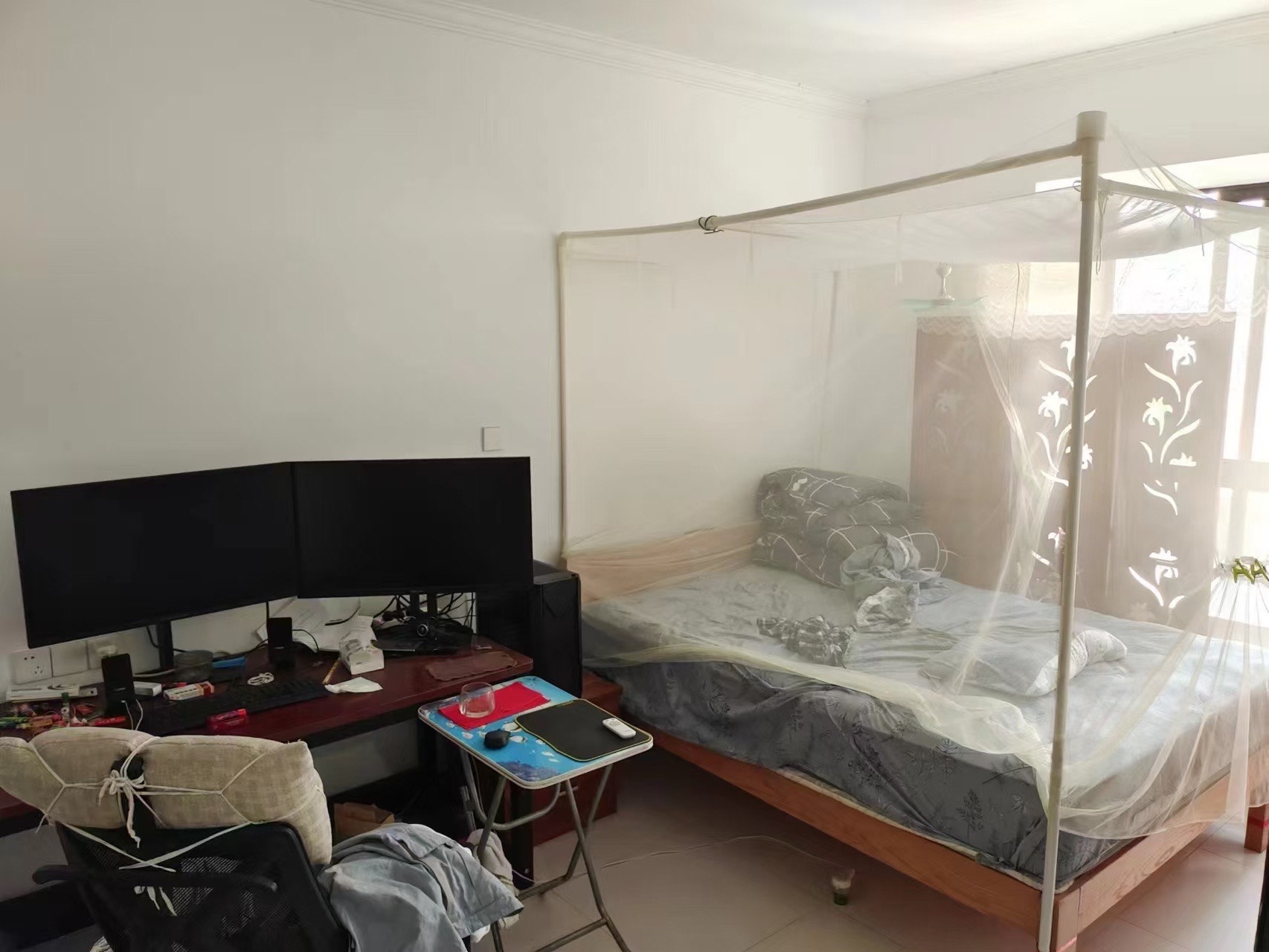 绿地东郡小区  3室2厅2卫    93.0万 绿地东郡小区  3室2厅2卫    93.0万客厅