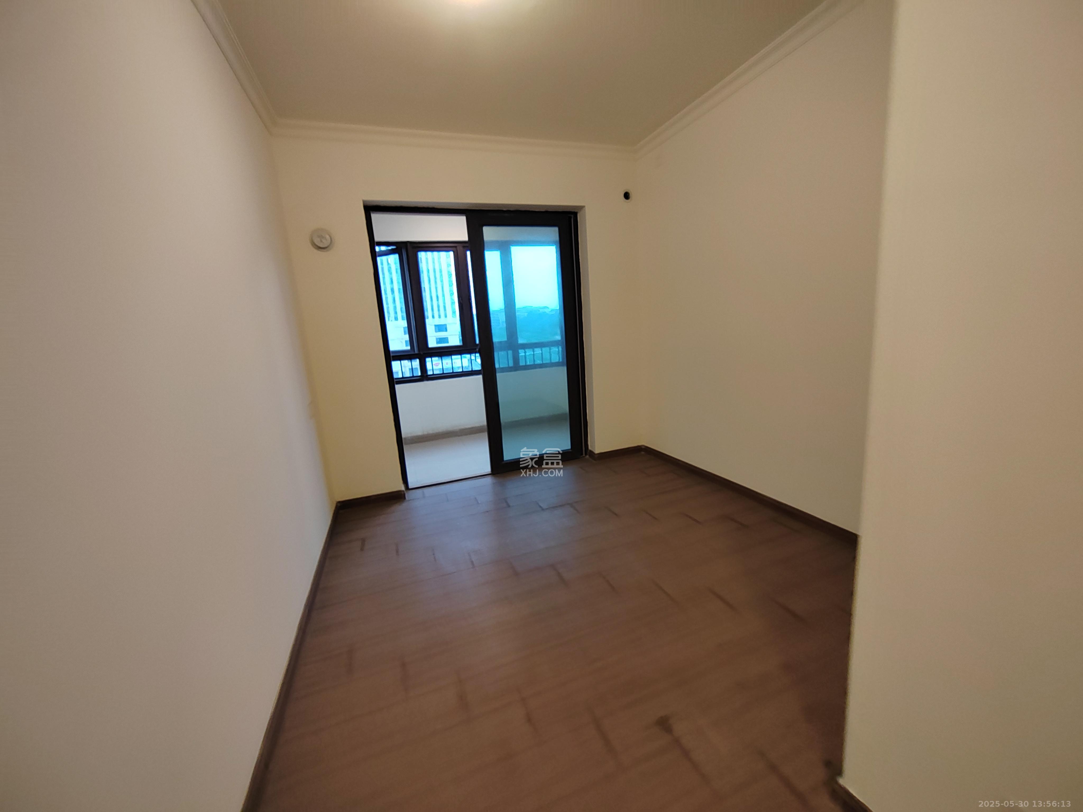 碧桂园大学印象一期 4室2厅2卫 1900.0元/月 碧桂园大学印象一期 4室2厅2卫 1900.0元/月室内图