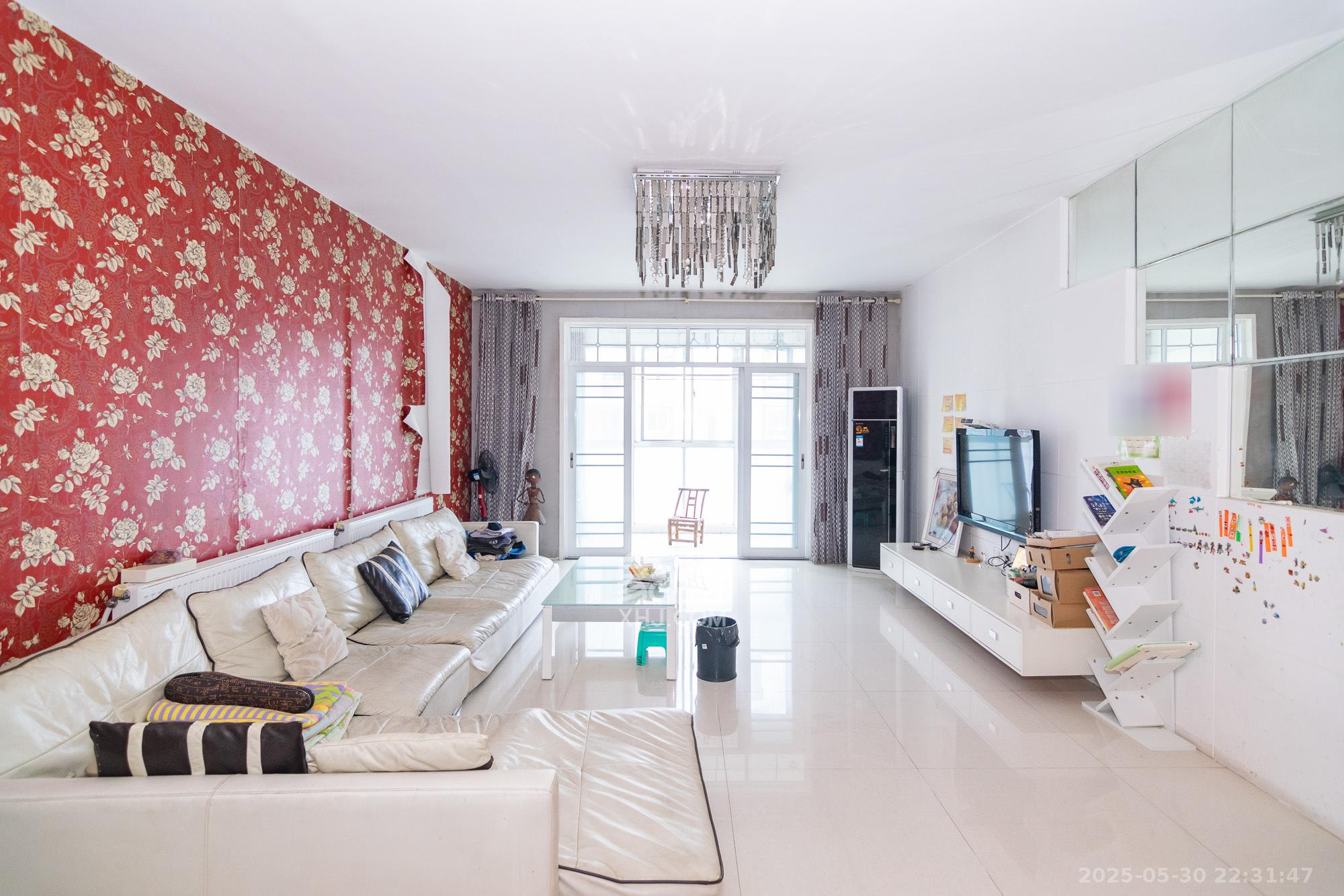 双龙警苑  3室2厅2卫    67.99万 双龙警苑  3室2厅2卫    67.99万