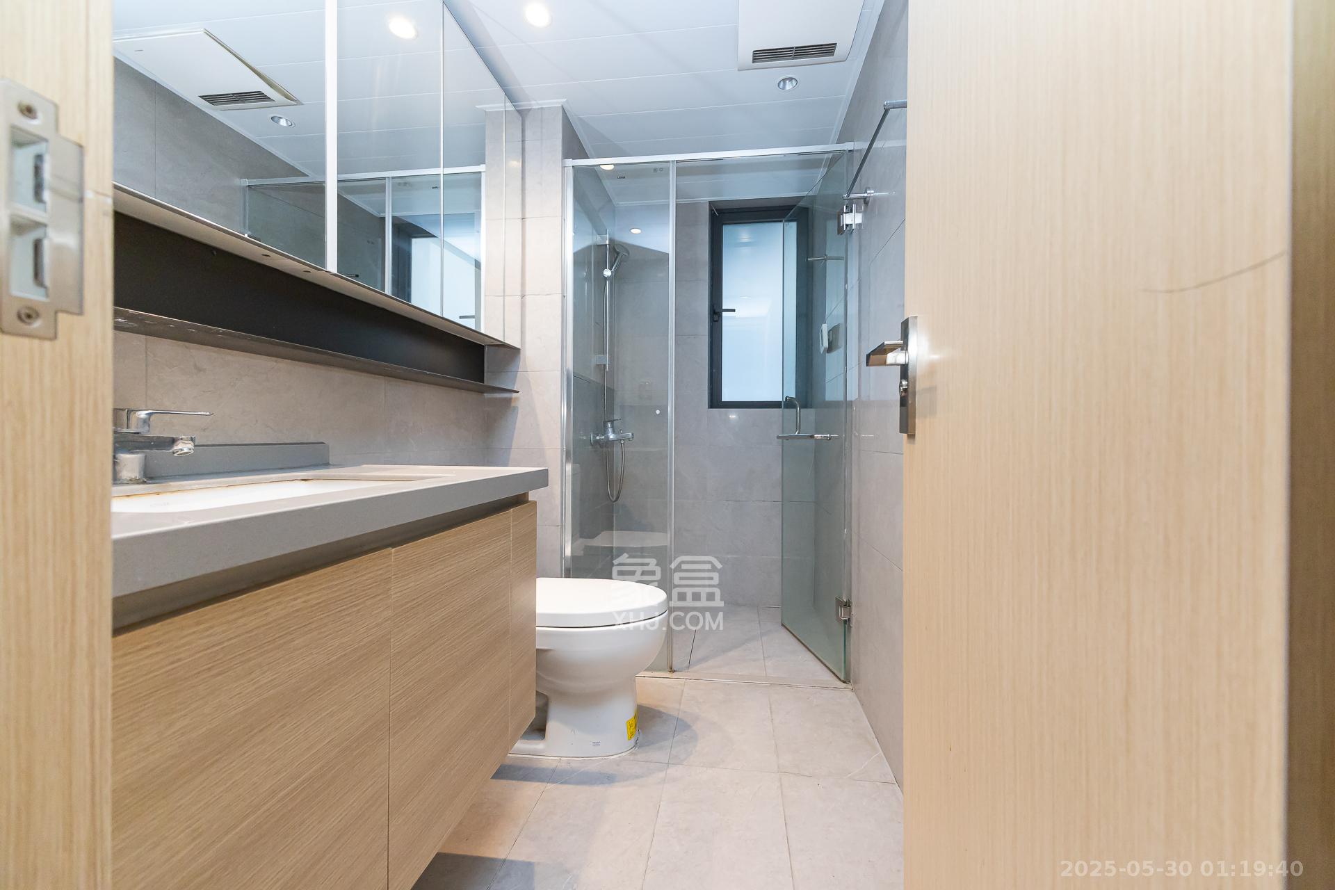 时代倾城.时代遇见  4室2厅2卫    104.5万 时代倾城.时代遇见  4室2厅2卫    104.5万卫生间