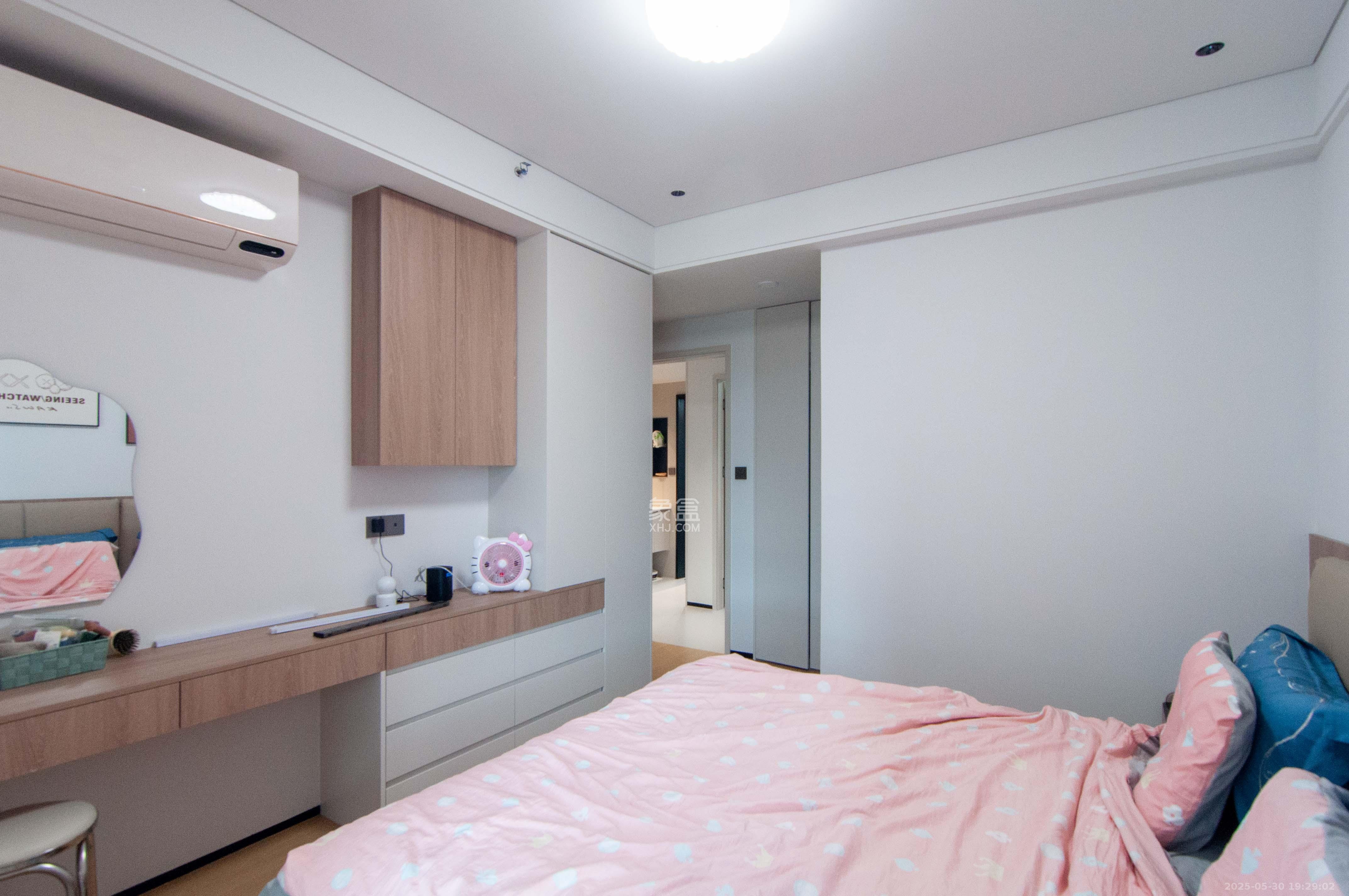中建梅溪湖中心  4室2厅2卫   283.00万其他