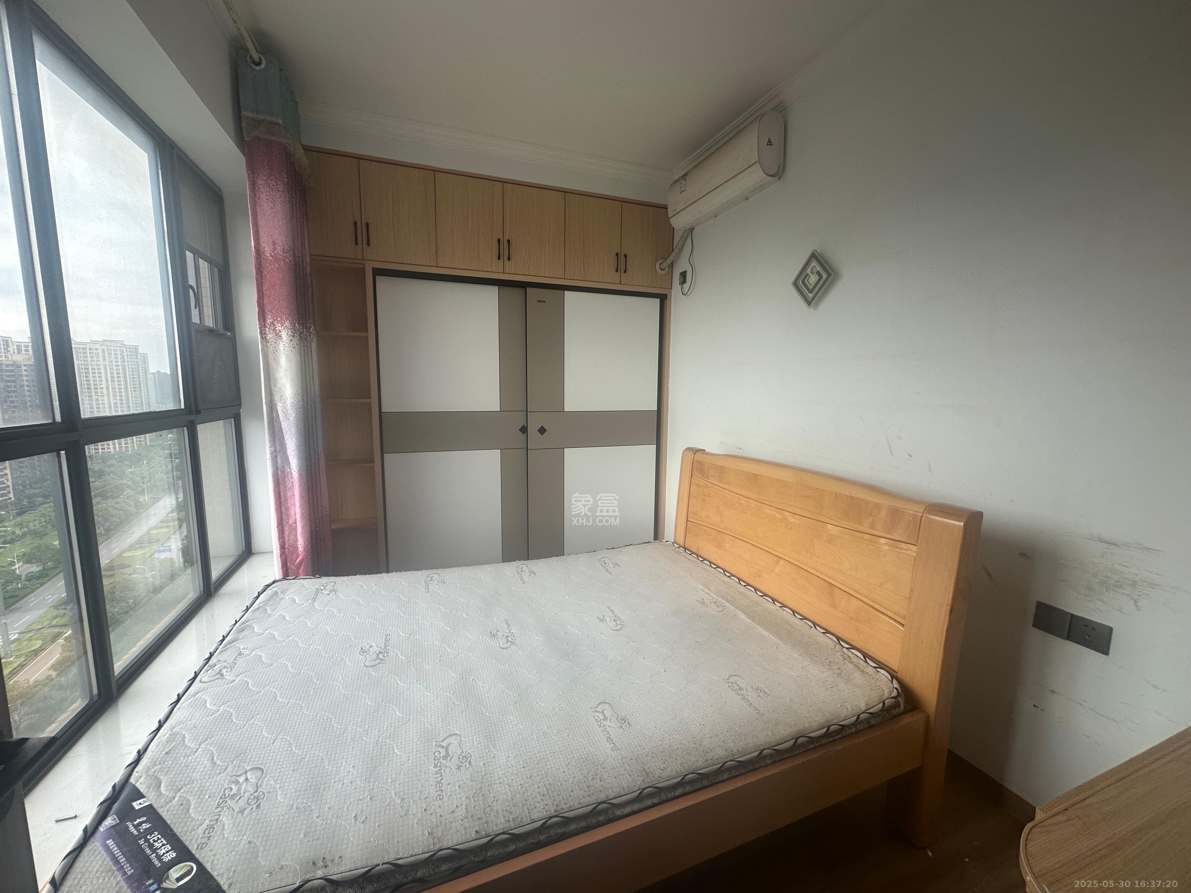 中南国际眼镜城(中伟商业中心) 1室0厅0卫 2200.0元/月 中南国际眼镜城(中伟商业中心) 1室0厅0卫 2200.0元/月室内图