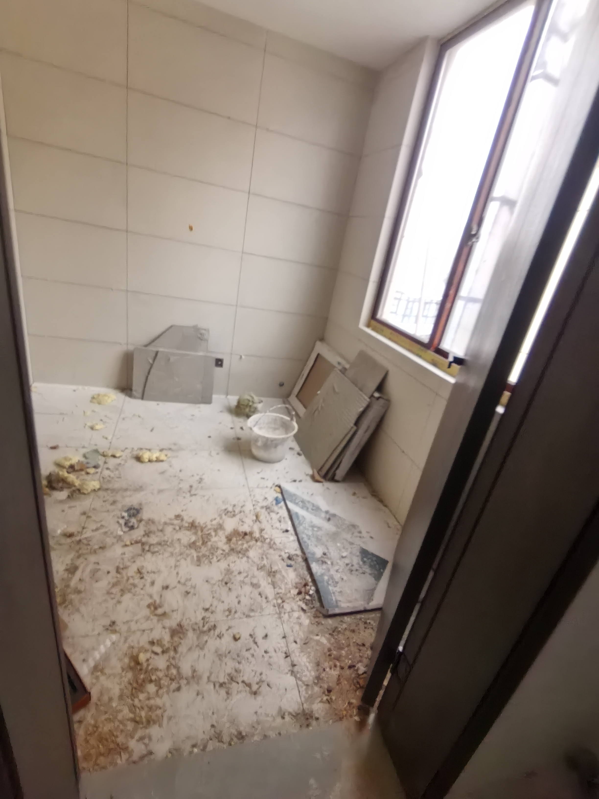 八和园小区 8室3厅2卫 12000.0元/月 八和园小区 8室3厅2卫 12000.0元/月室内图