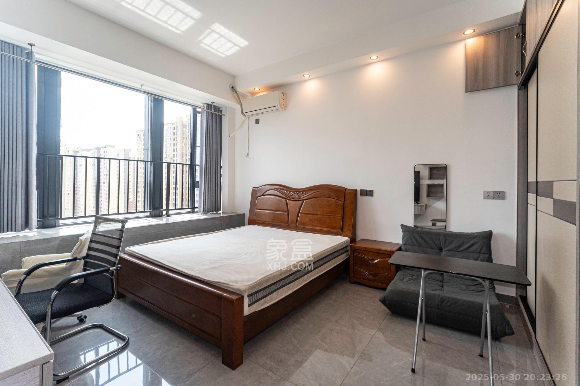 中建悦和城 1室1厅1卫 31.8万 中建悦和城 1室1厅1卫 31.8万客厅