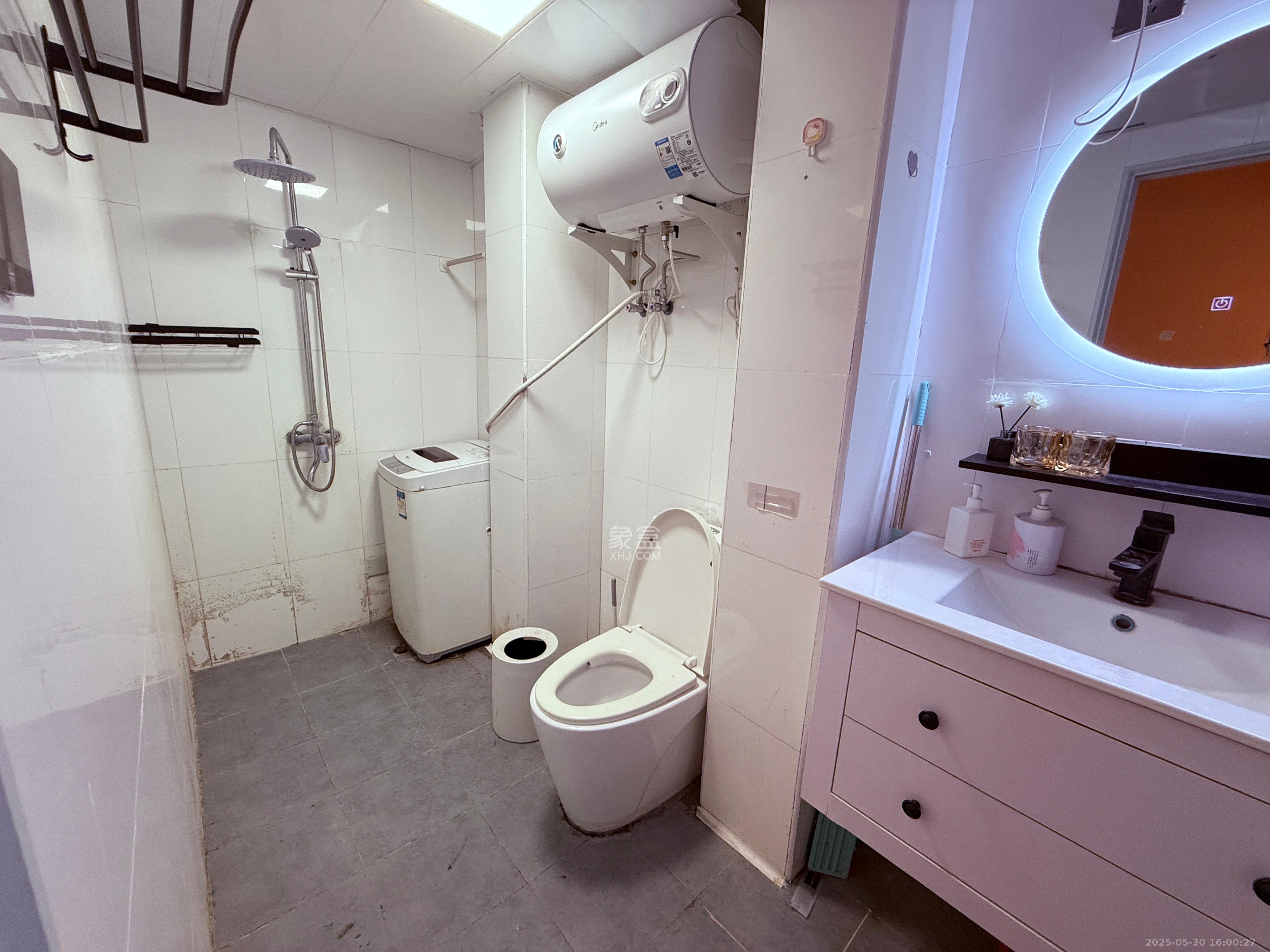 印象天心  1室1厅1卫    2000.0元/月室内图