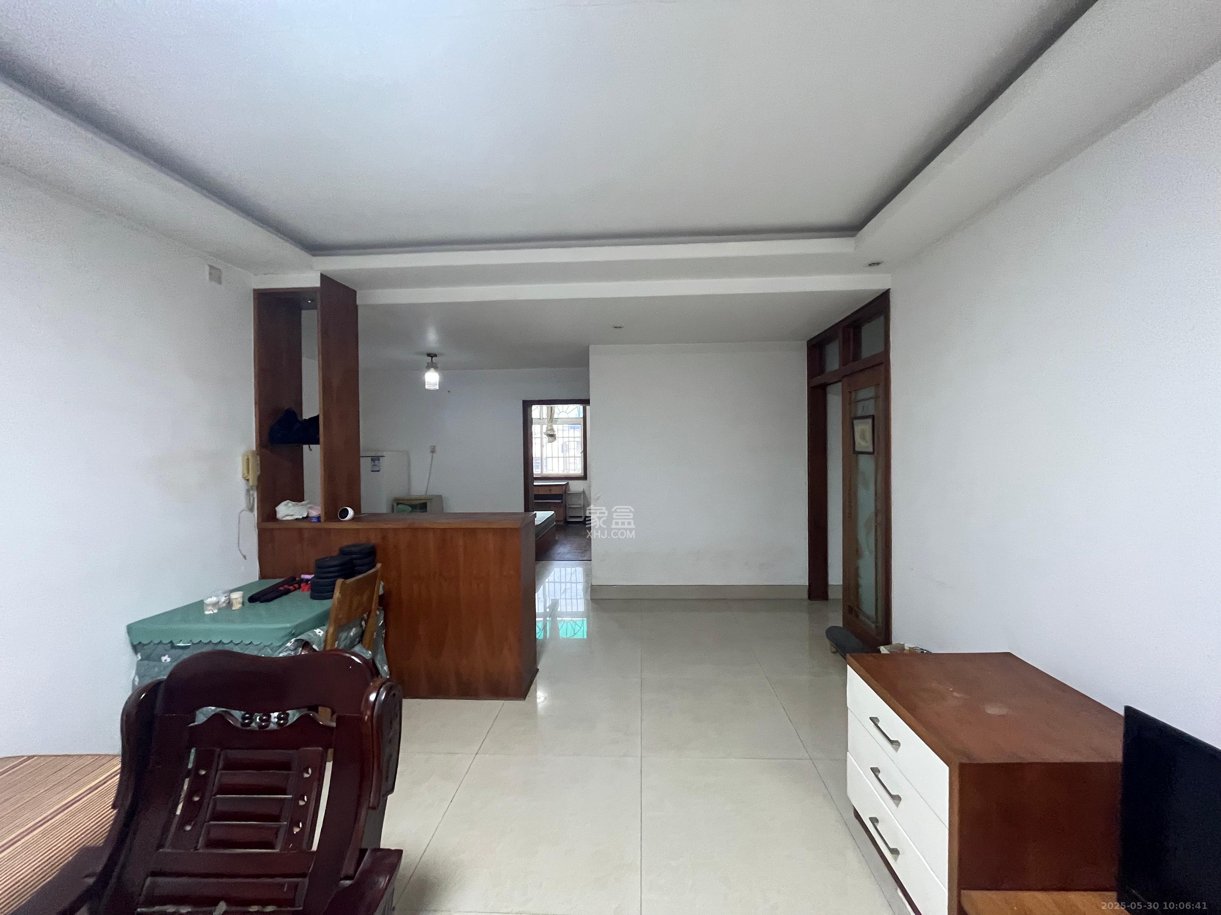 湘樟园小区(湘樟家园) 3室2厅1卫 1500.0元/月 湘樟园小区(湘樟家园) 3室2厅1卫 1500.0元/月室内图