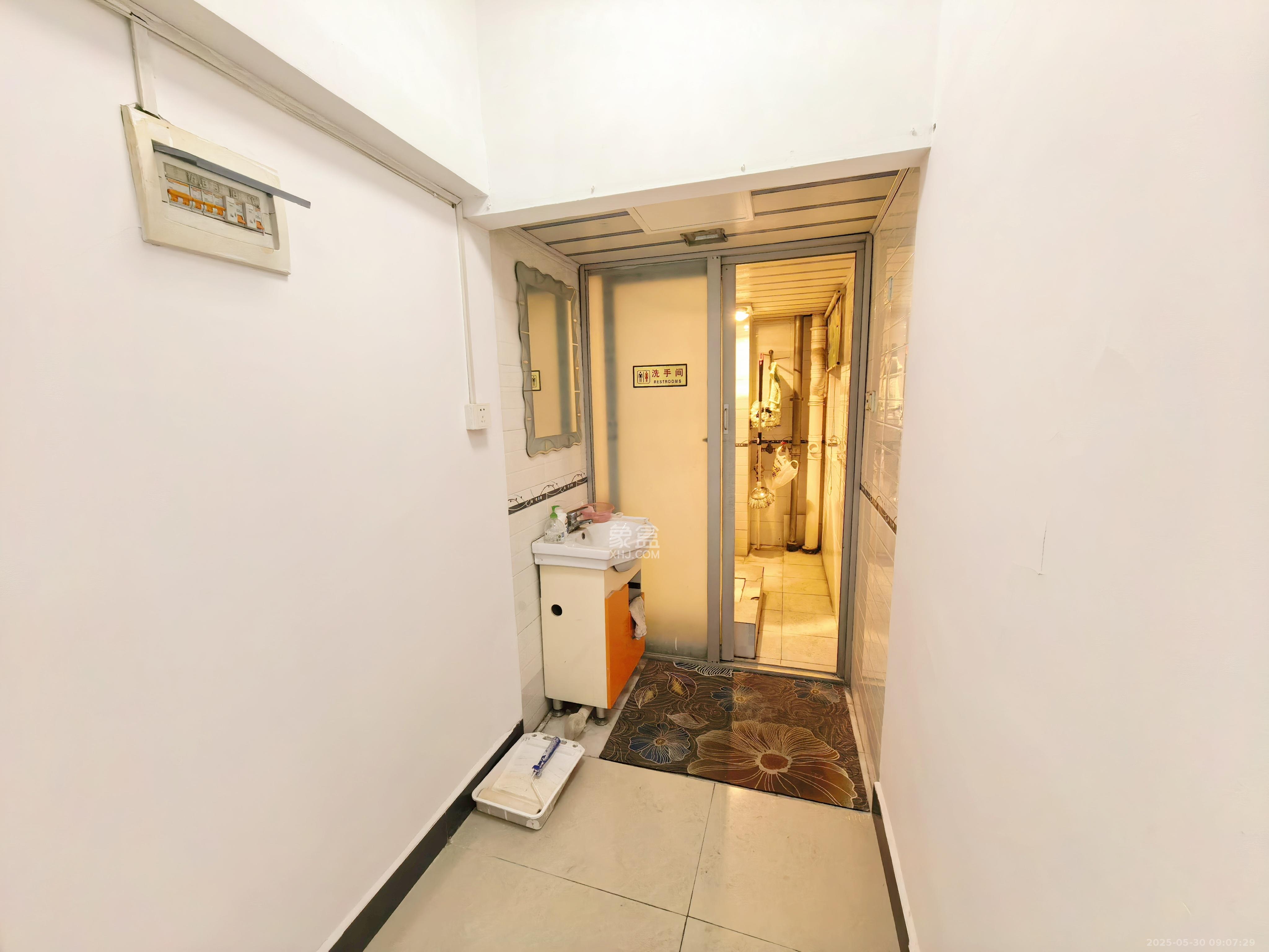 华菱新城地标  2室2厅1卫   1800.00元/月室内图