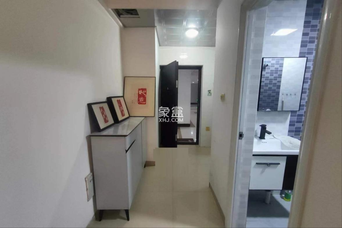 慈善大厦  1室1厅1卫    19.0万 慈善大厦  1室1厅1卫    19.0万室内图