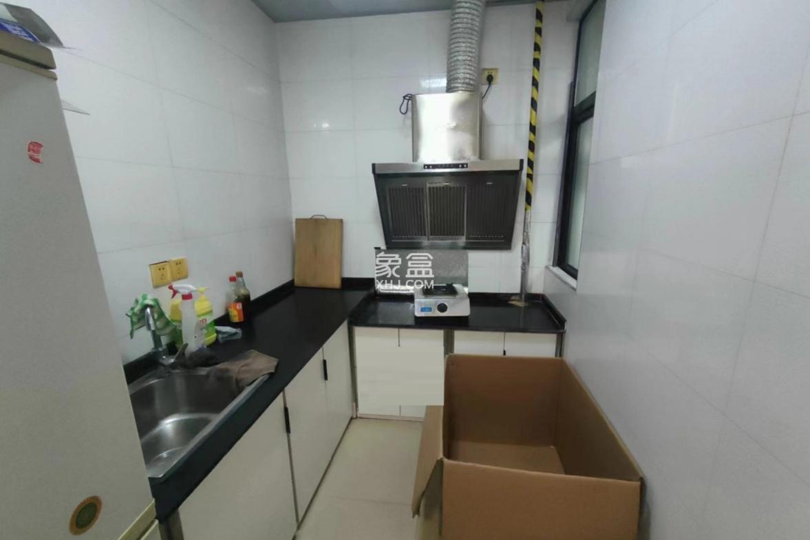 慈善大厦  1室1厅1卫    19.0万 慈善大厦  1室1厅1卫    19.0万室内图