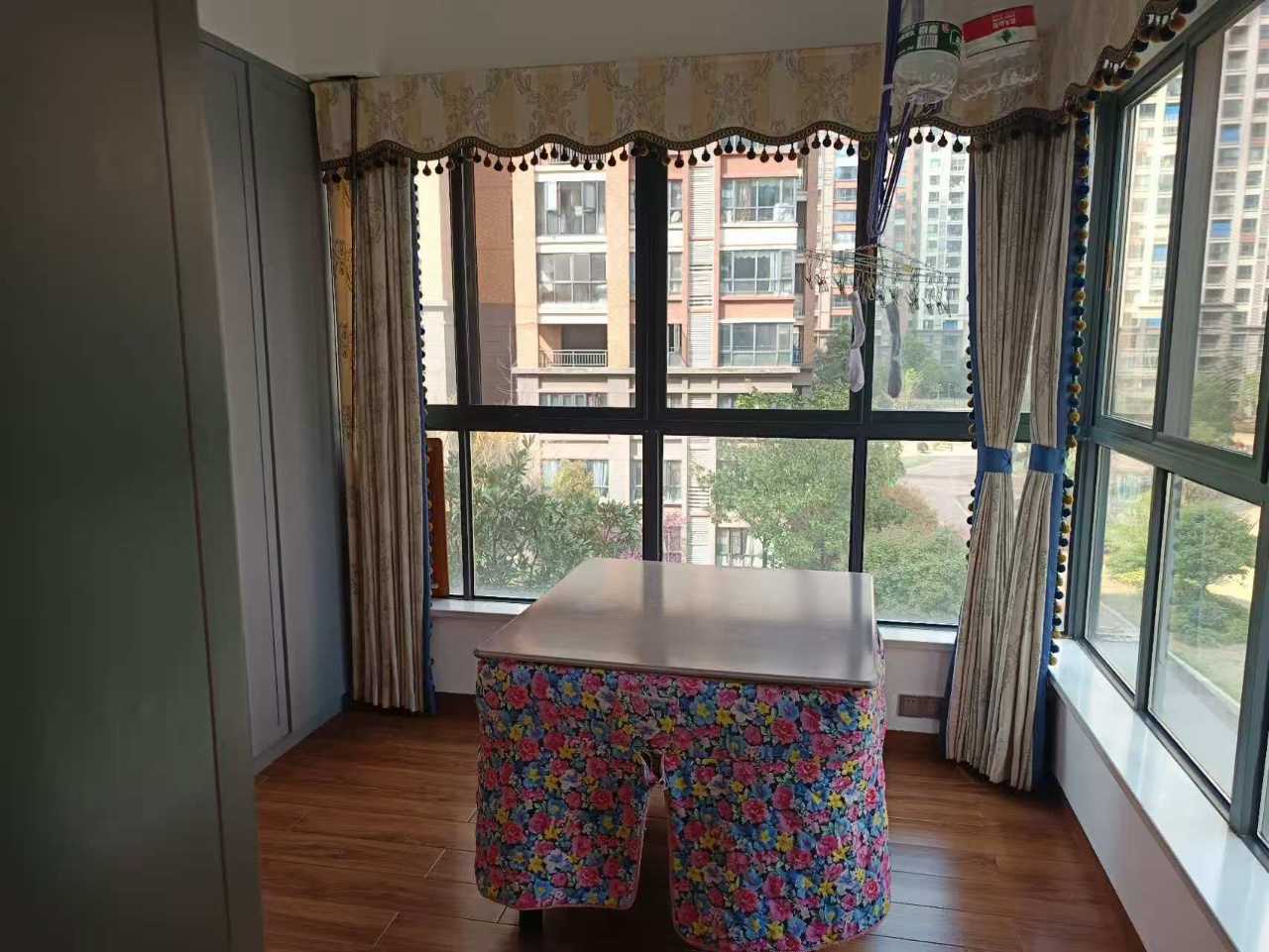 磐龙生态社区 5室2厅1卫 74.0万 磐龙生态社区 5室2厅1卫 74.0万室内图