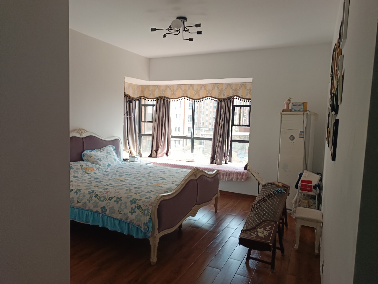 磐龙生态社区 5室2厅1卫 74.0万 磐龙生态社区 5室2厅1卫 74.0万室内图