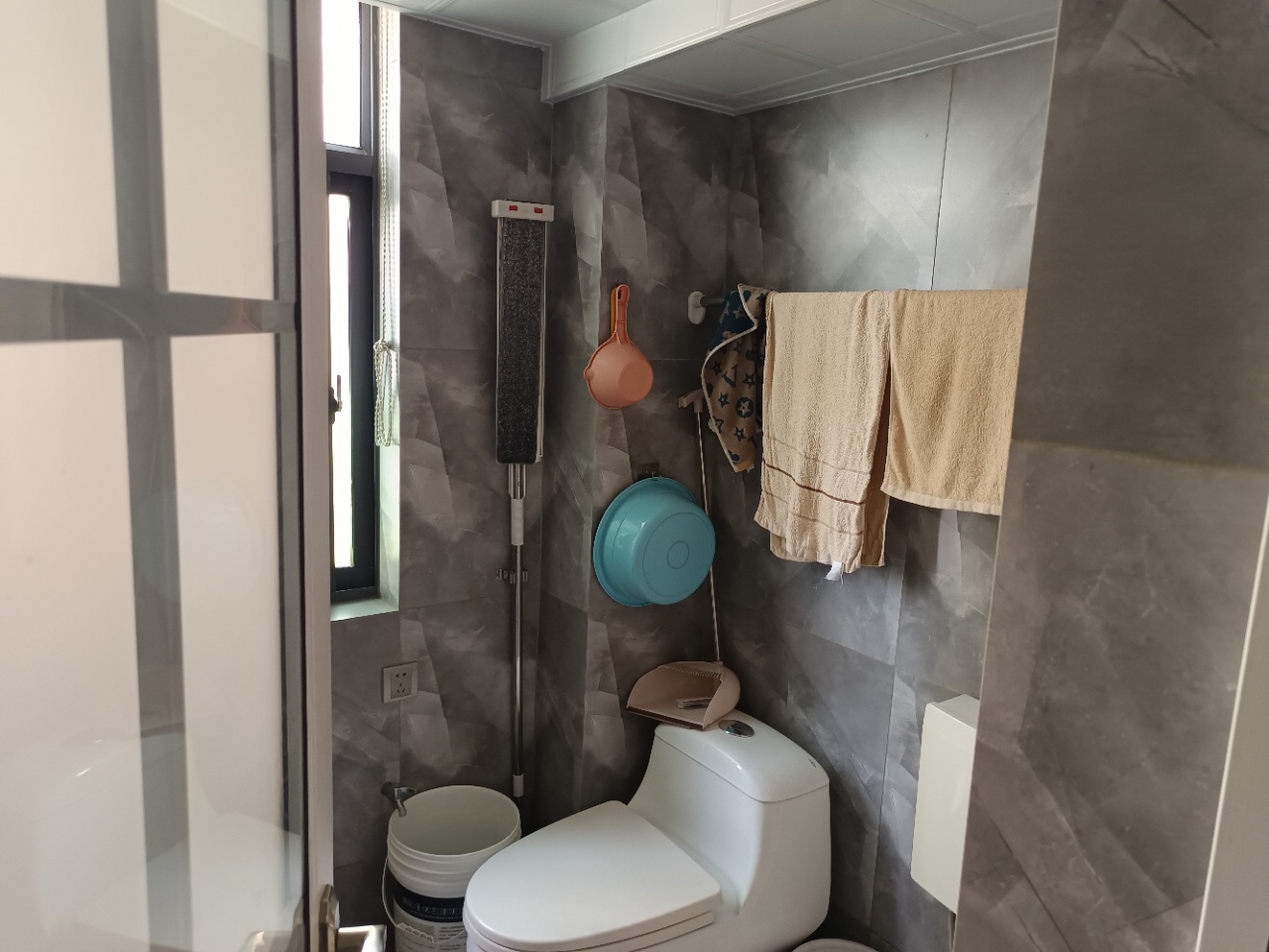 磐龙生态社区 5室2厅1卫 74.0万 磐龙生态社区 5室2厅1卫 74.0万室内图