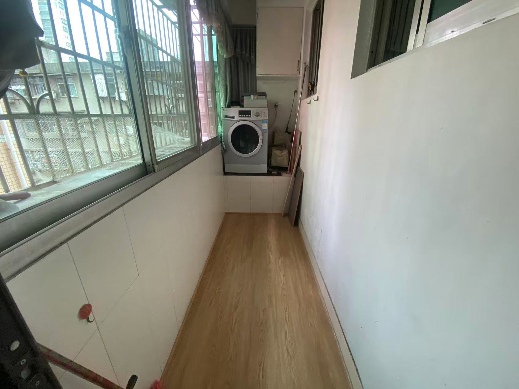 湘园小区 3室2厅2卫 50.8万 湘园小区 3室2厅2卫 50.8万室内图