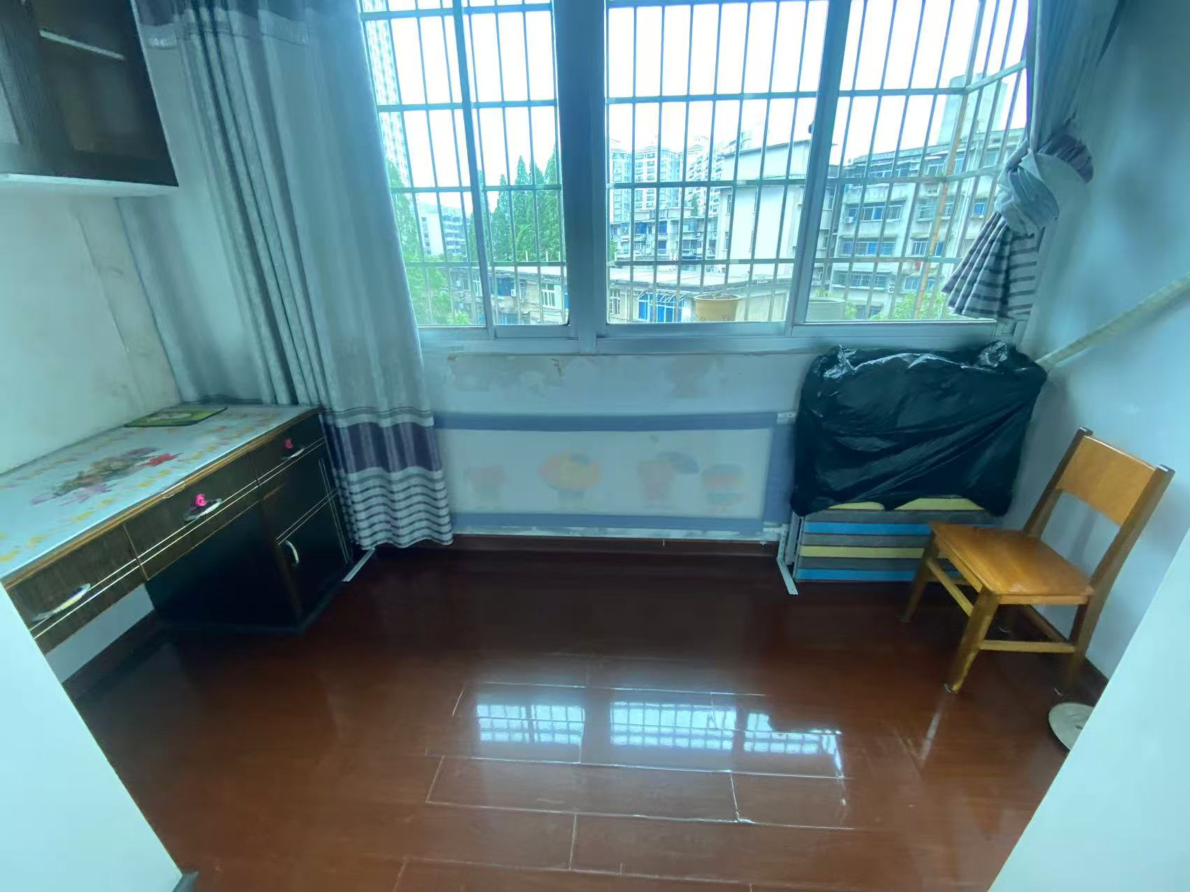 湘园小区 3室2厅2卫 50.8万 湘园小区 3室2厅2卫 50.8万室内图