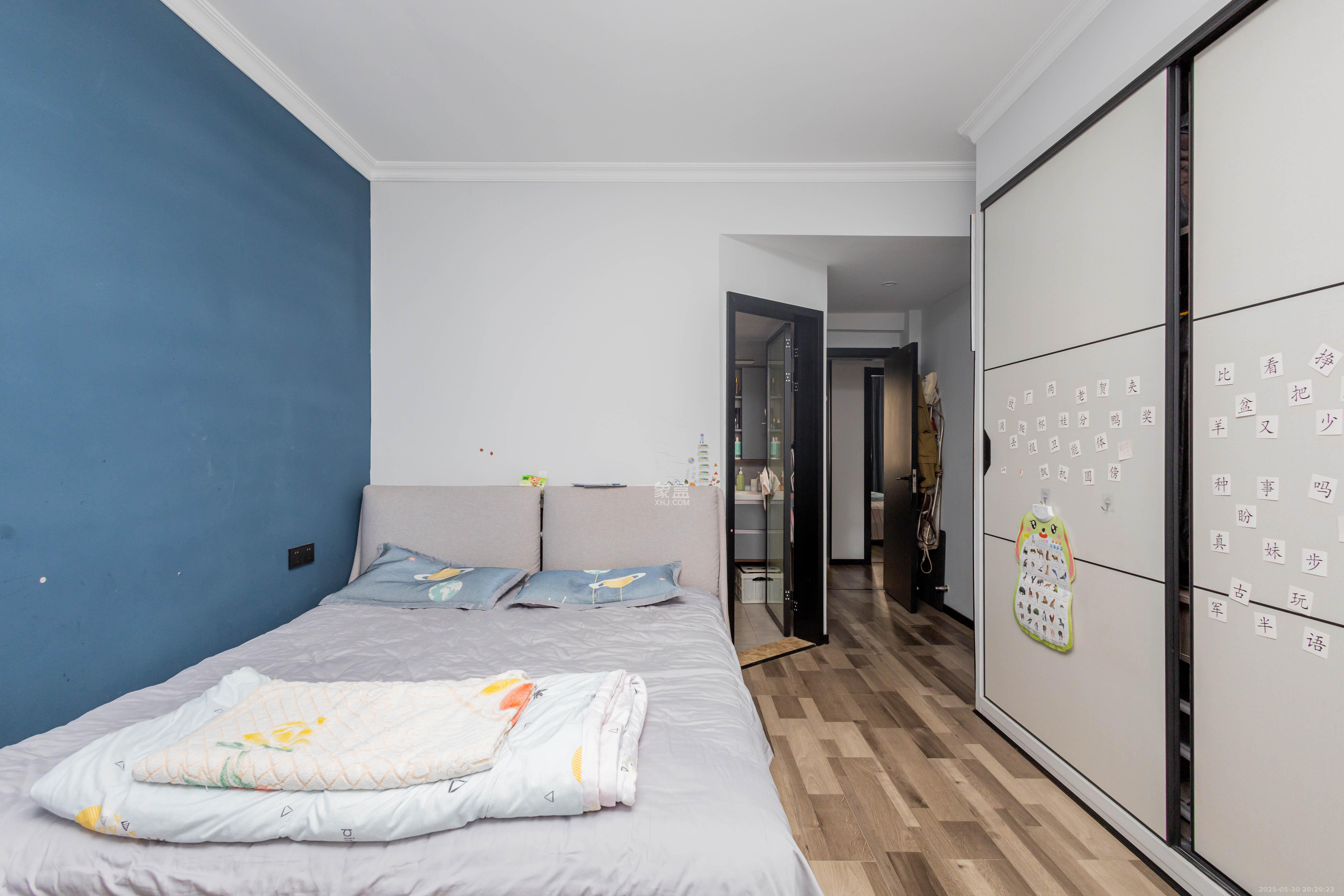 东方美地 4室2厅2卫 121.8万 东方美地 4室2厅2卫 121.8万卧室