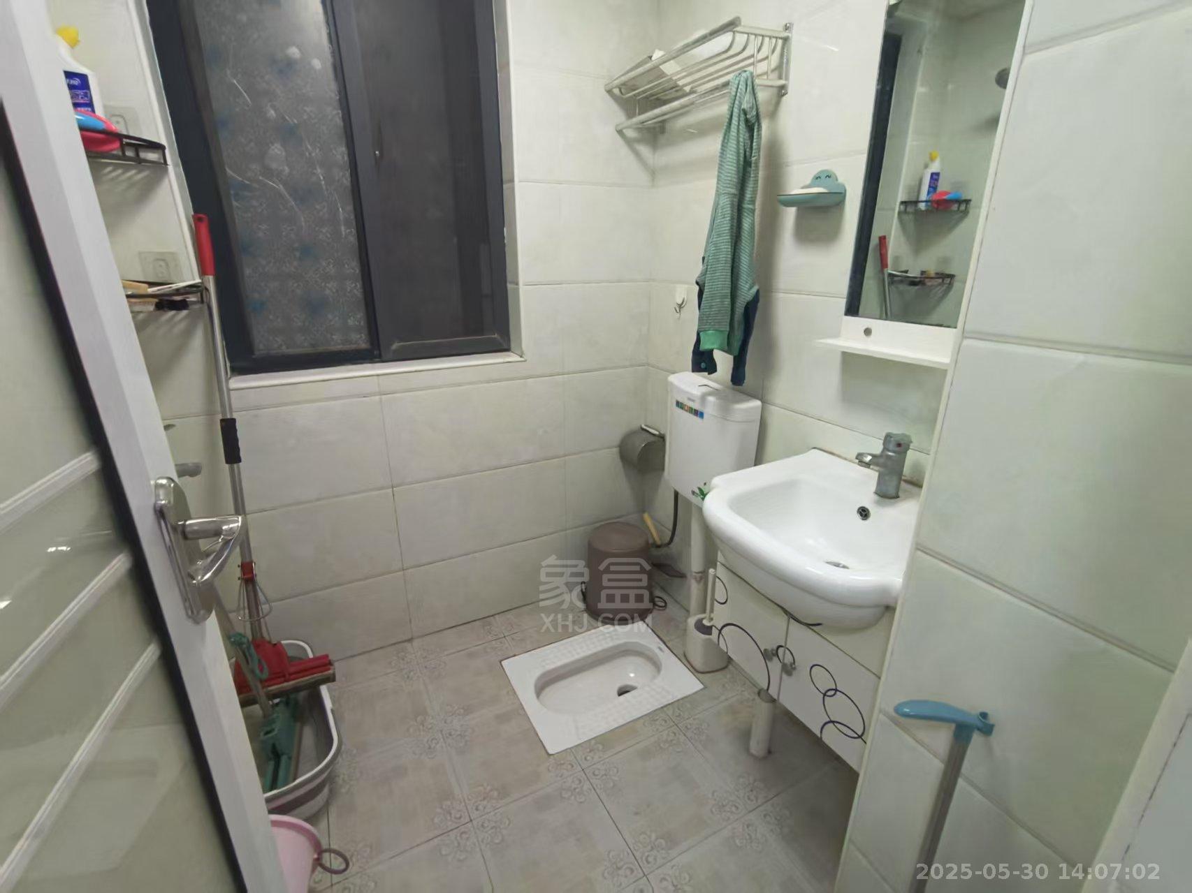 中建御山和苑  1室1厅1卫   1500.00元/月室内图