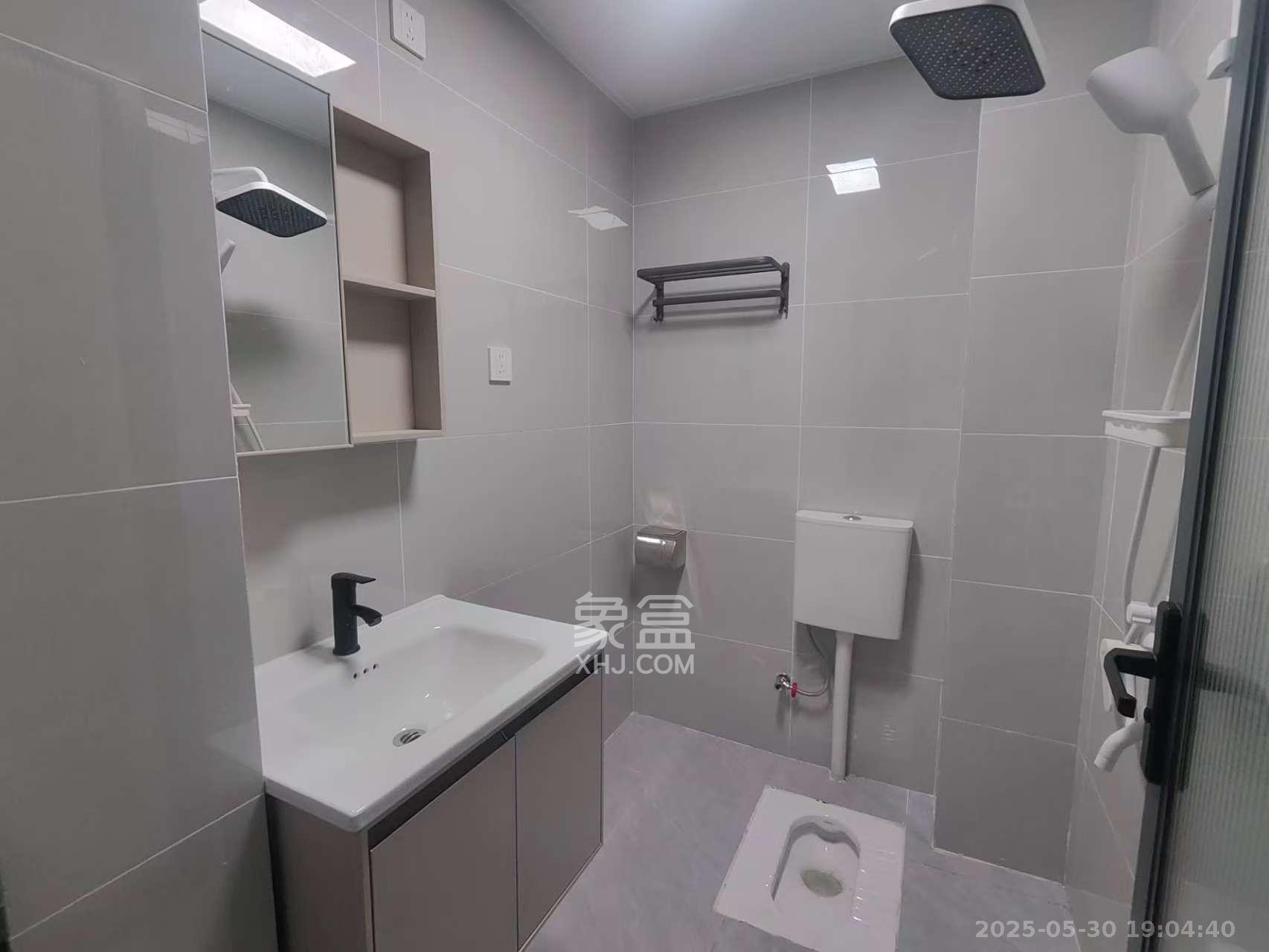 嘉雨兴园 1室1厅1卫 1900.0元/月 嘉雨兴园 1室1厅1卫 1900.0元/月室内图