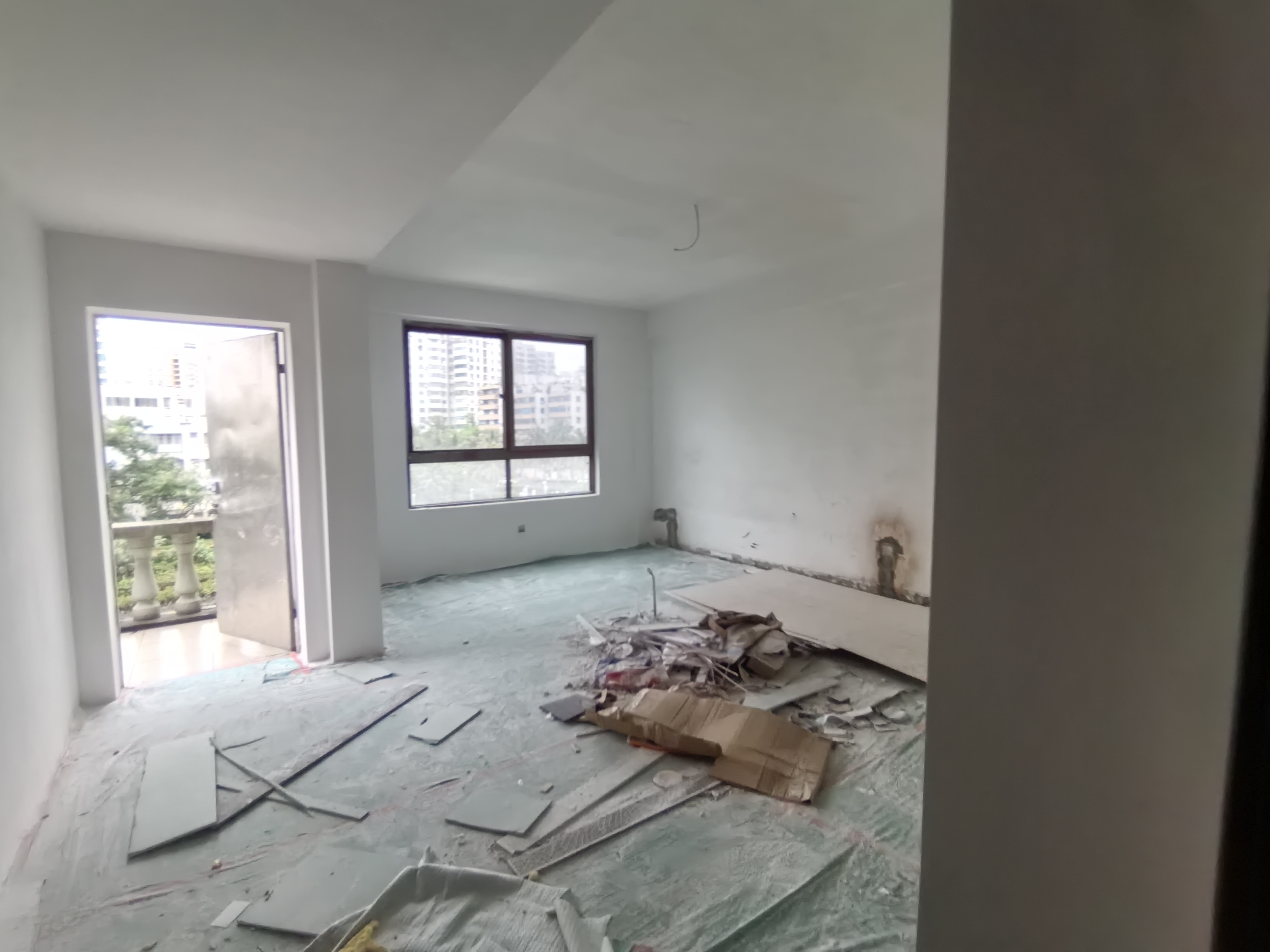 八和园小区 8室3厅2卫 12000.0元/月 八和园小区 8室3厅2卫 12000.0元/月室内图