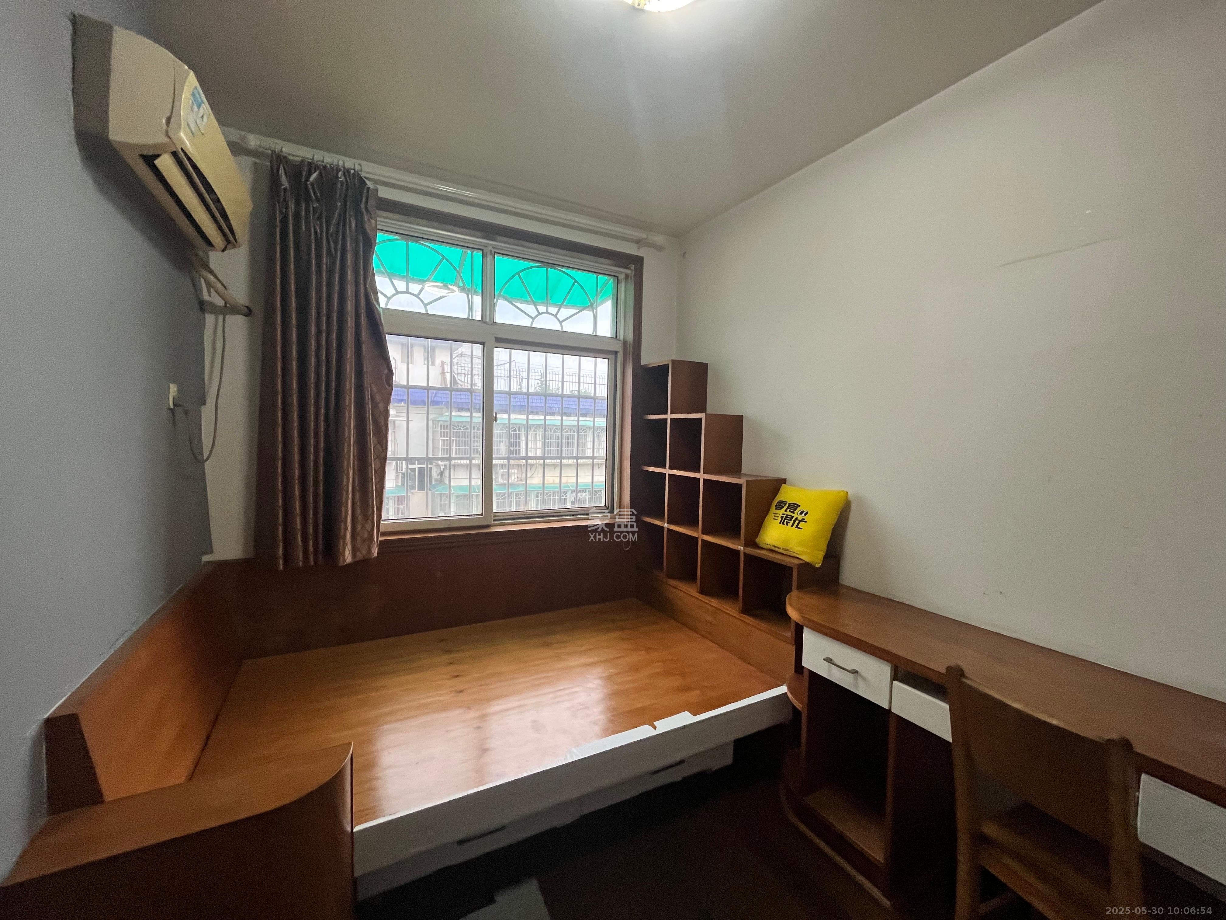 湘樟园小区(湘樟家园) 3室2厅1卫 1500.0元/月 湘樟园小区(湘樟家园) 3室2厅1卫 1500.0元/月室内图