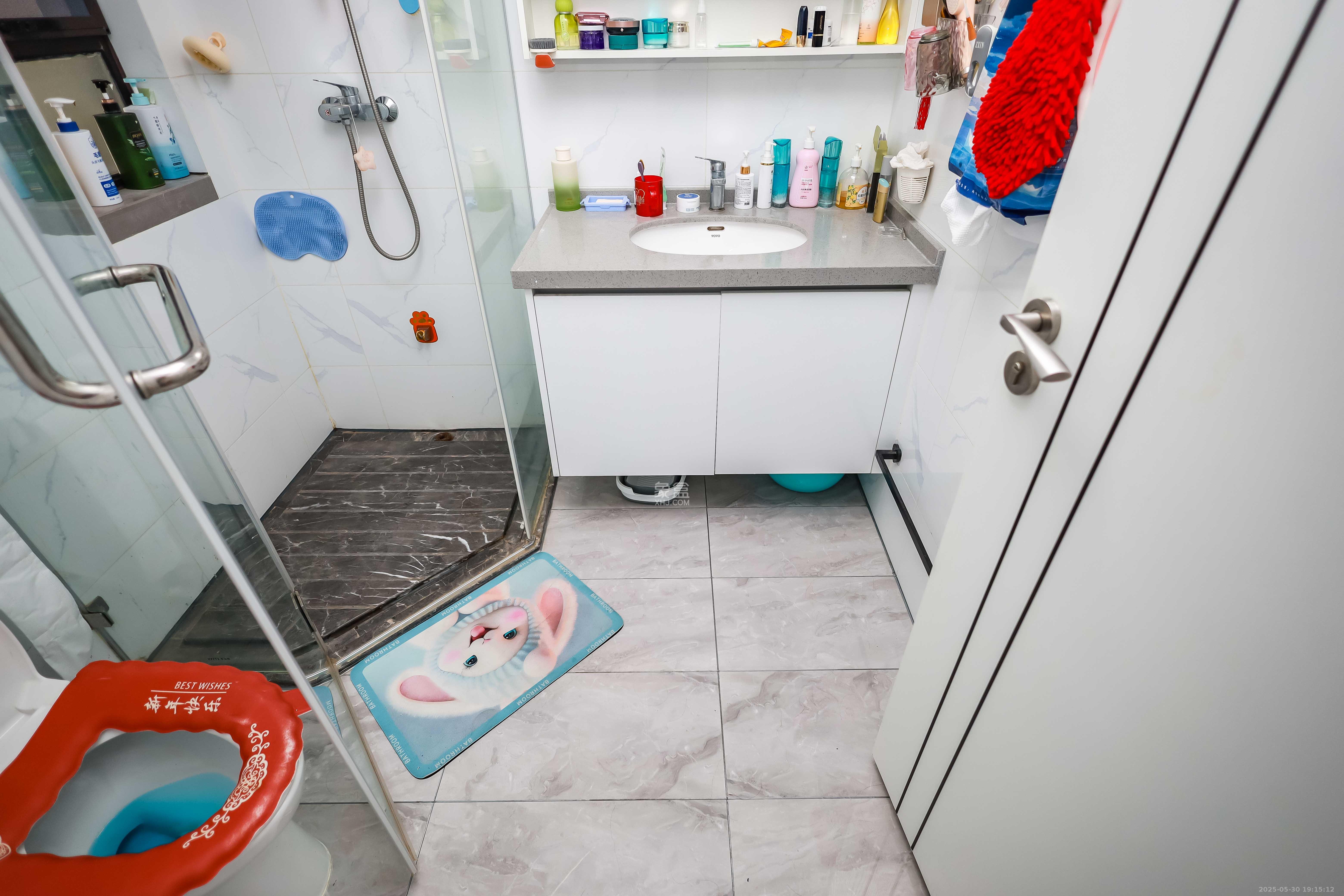 金基芳华 3室2厅2卫 102.0万 金基芳华 3室2厅2卫 102.0万卫生间