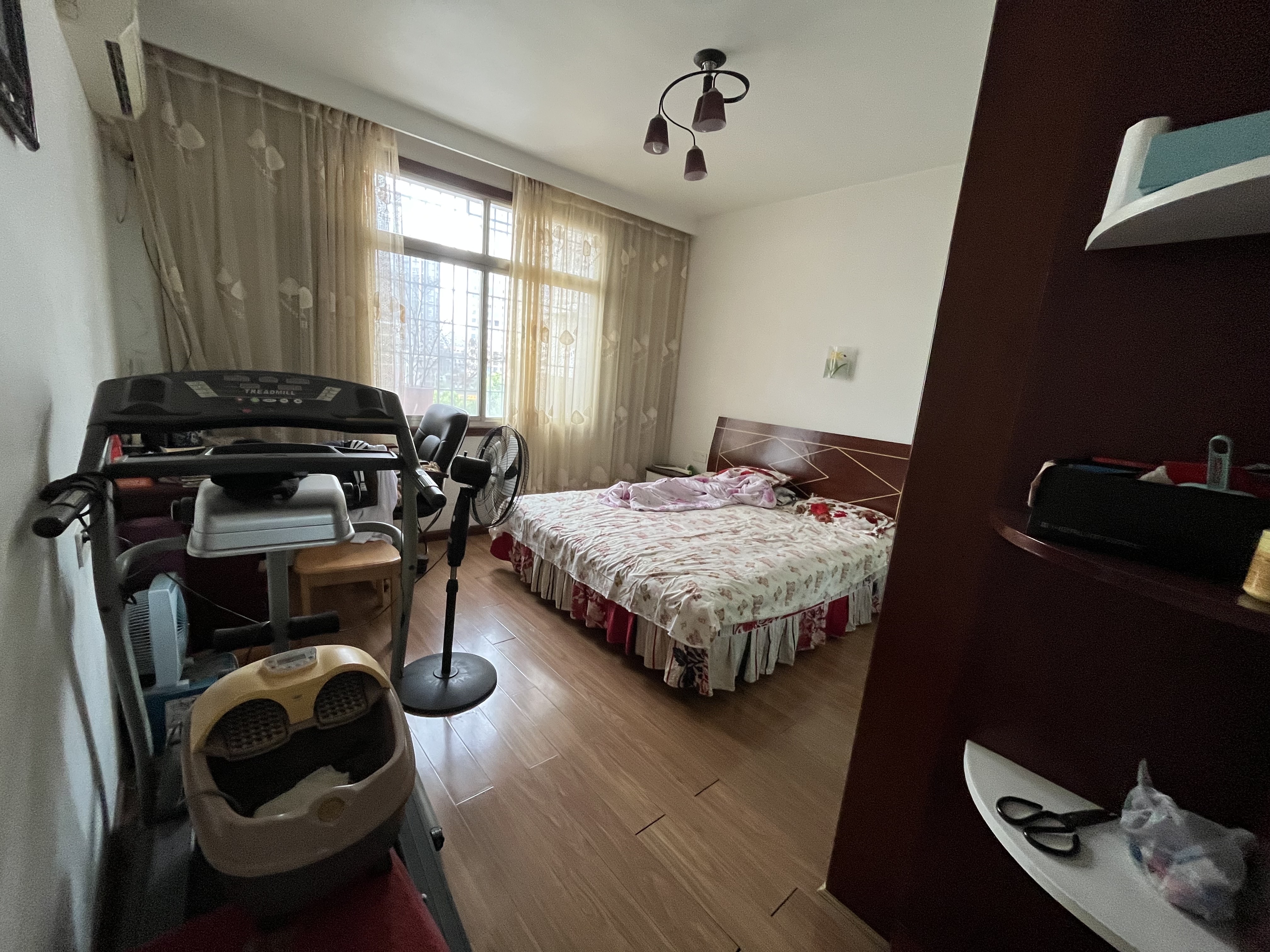 长乐花园 4室2厅2卫 60.0万 长乐花园 4室2厅2卫 60.0万客厅