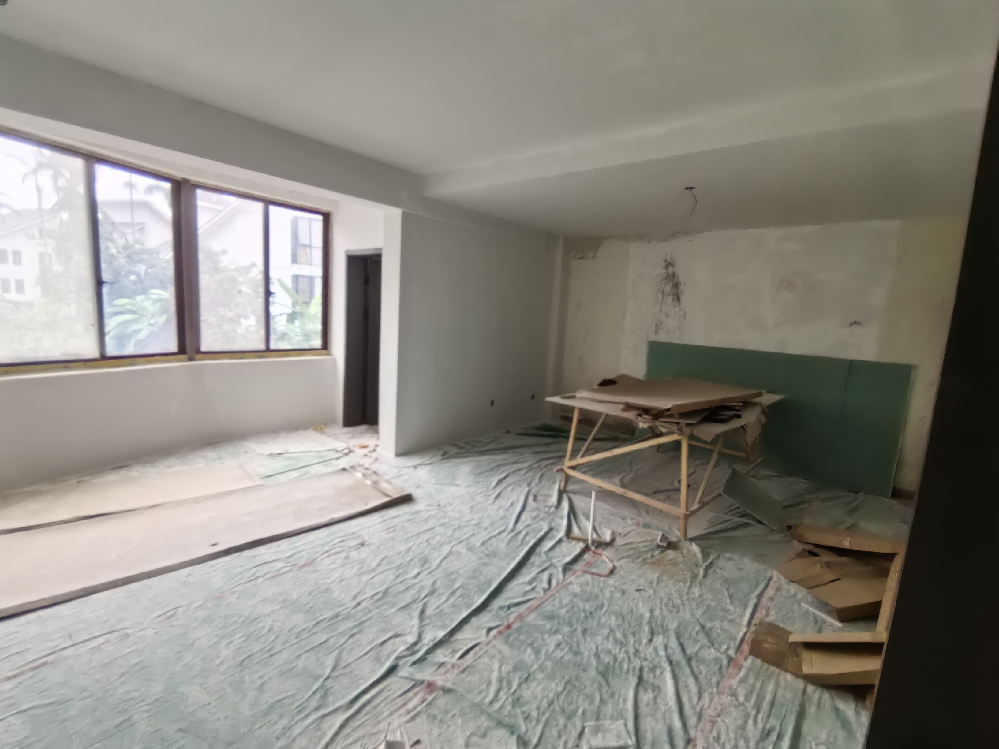 八和园小区 8室3厅2卫 12000.0元/月 八和园小区 8室3厅2卫 12000.0元/月室内图