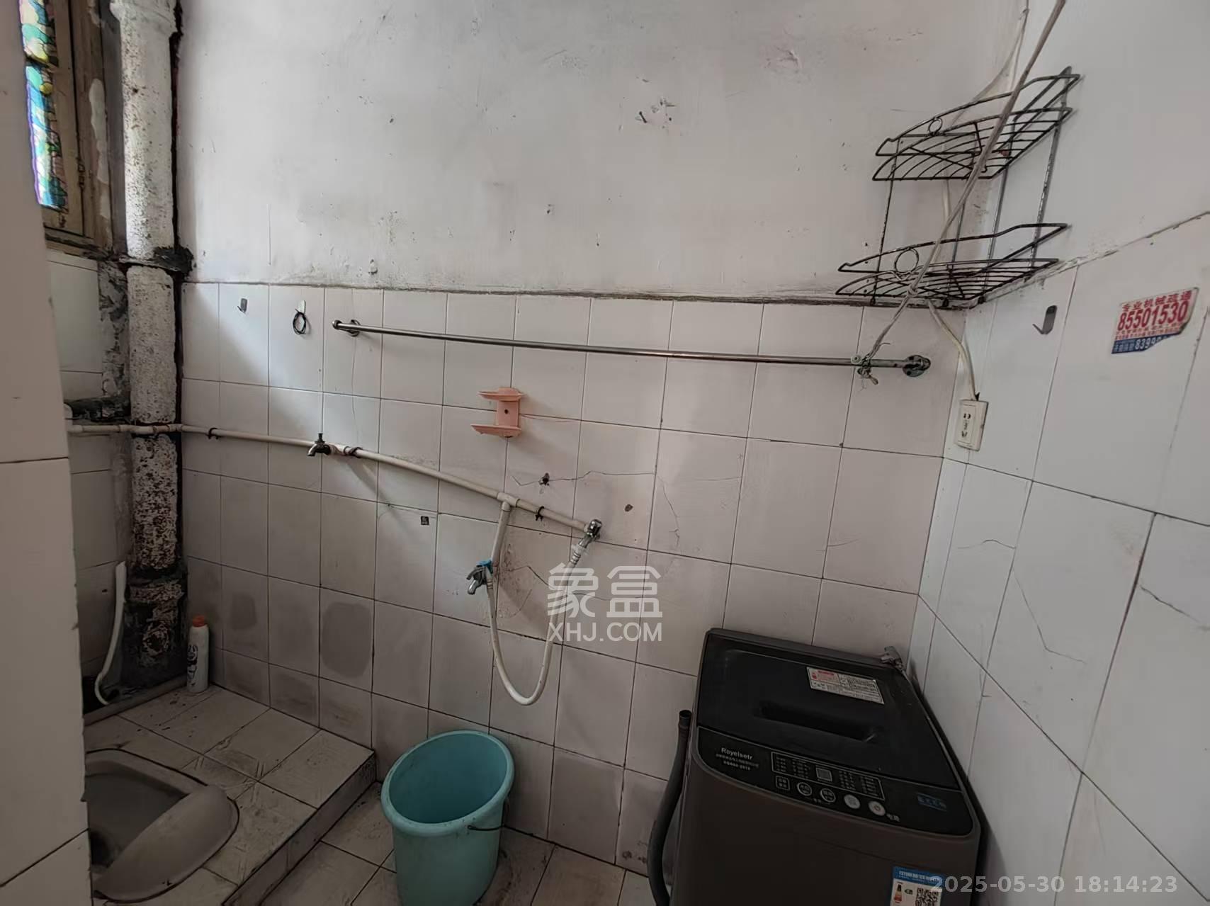 市化工局宿舍 2室1厅1卫 980.0元/月 市化工局宿舍 2室1厅1卫 980.0元/月室内图