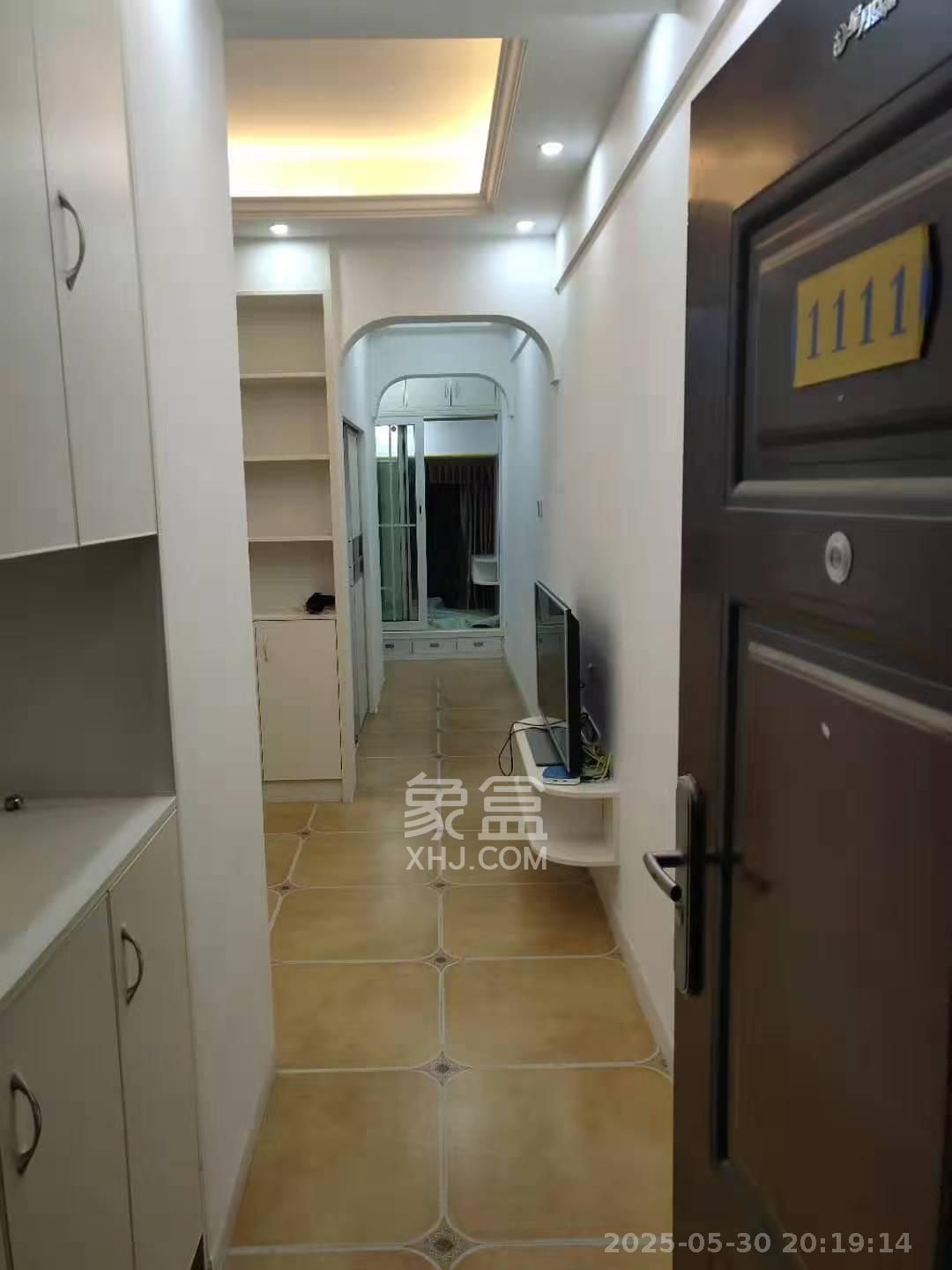 中建芙蓉嘉苑  1室1厅1卫    1200.0元/月