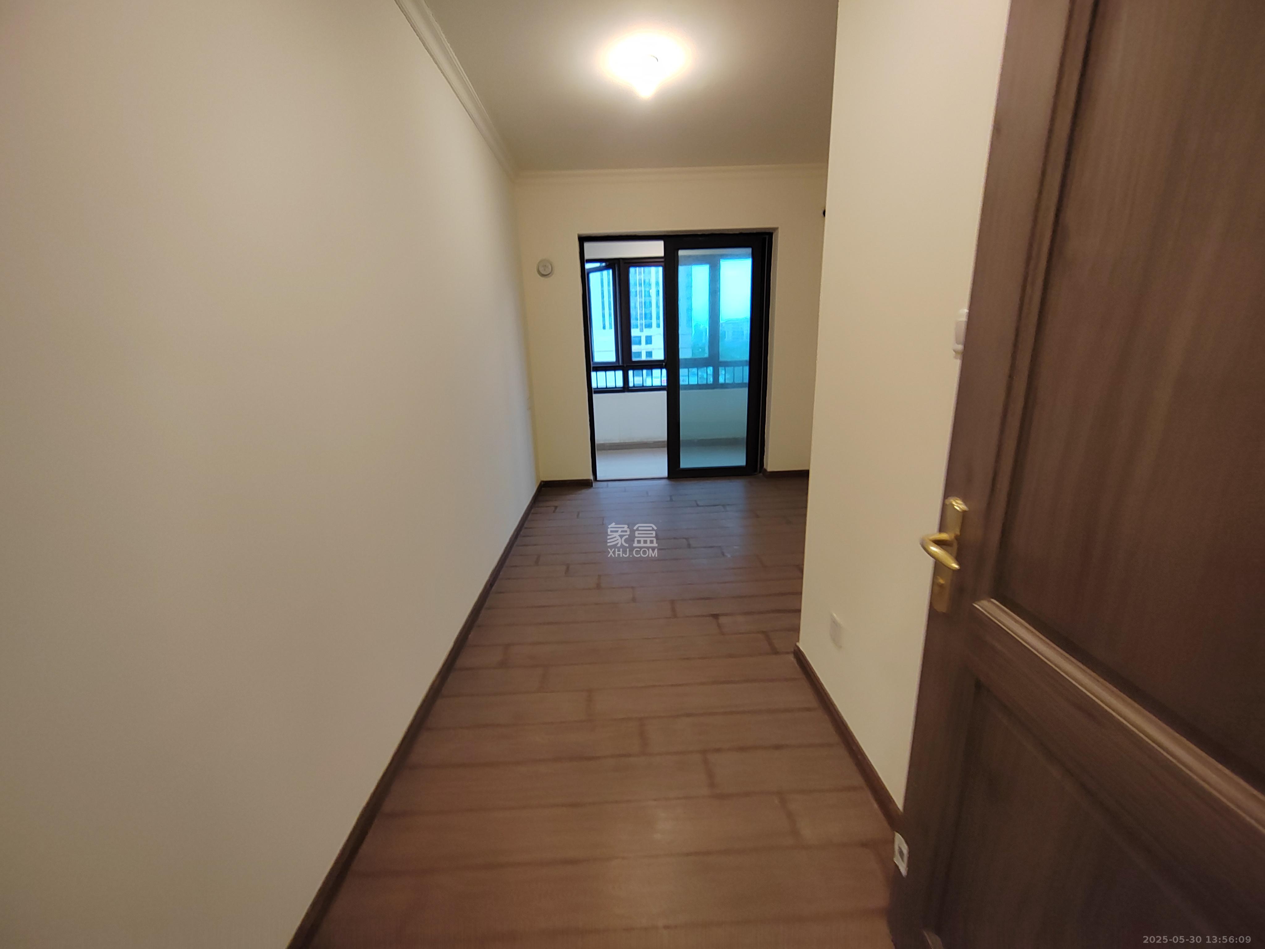 碧桂园大学印象一期 4室2厅2卫 1900.0元/月 碧桂园大学印象一期 4室2厅2卫 1900.0元/月室内图