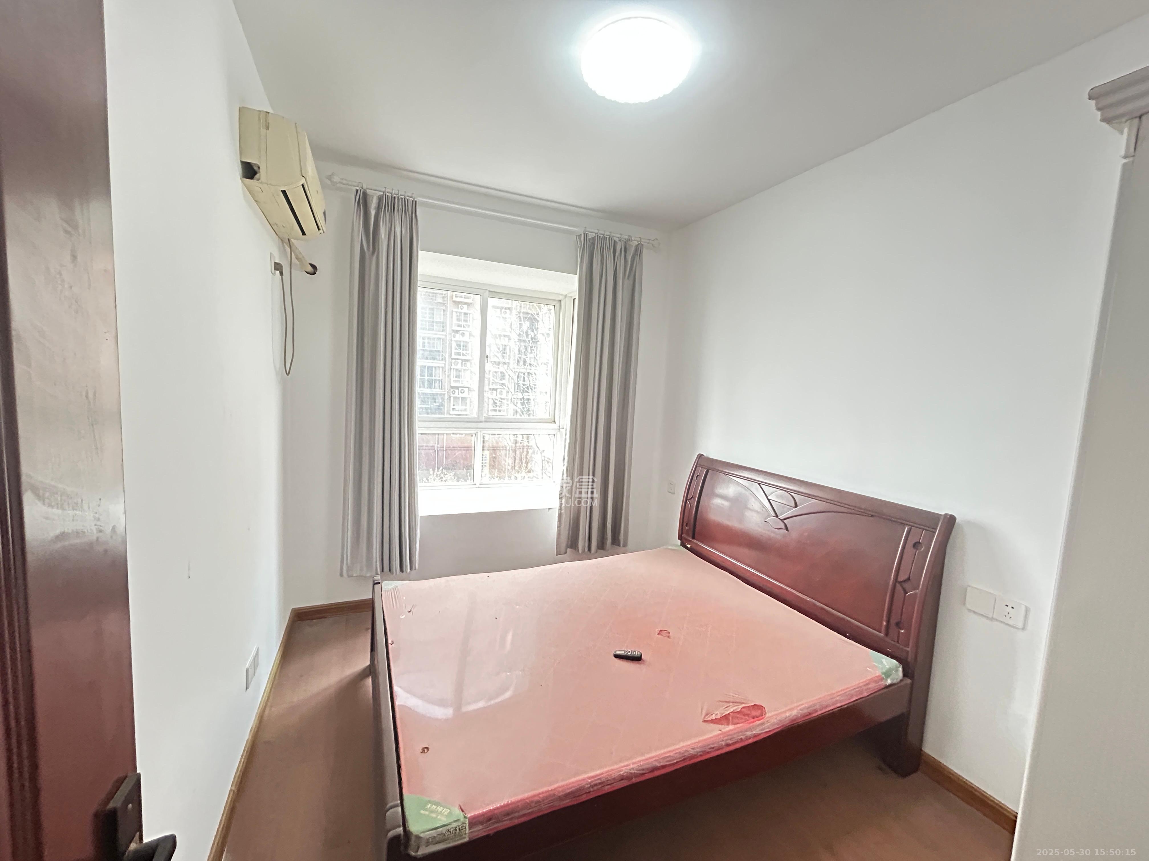 凯富漫城 4室2厅2卫 1600.0元/月 凯富漫城 4室2厅2卫 1600.0元/月室内图