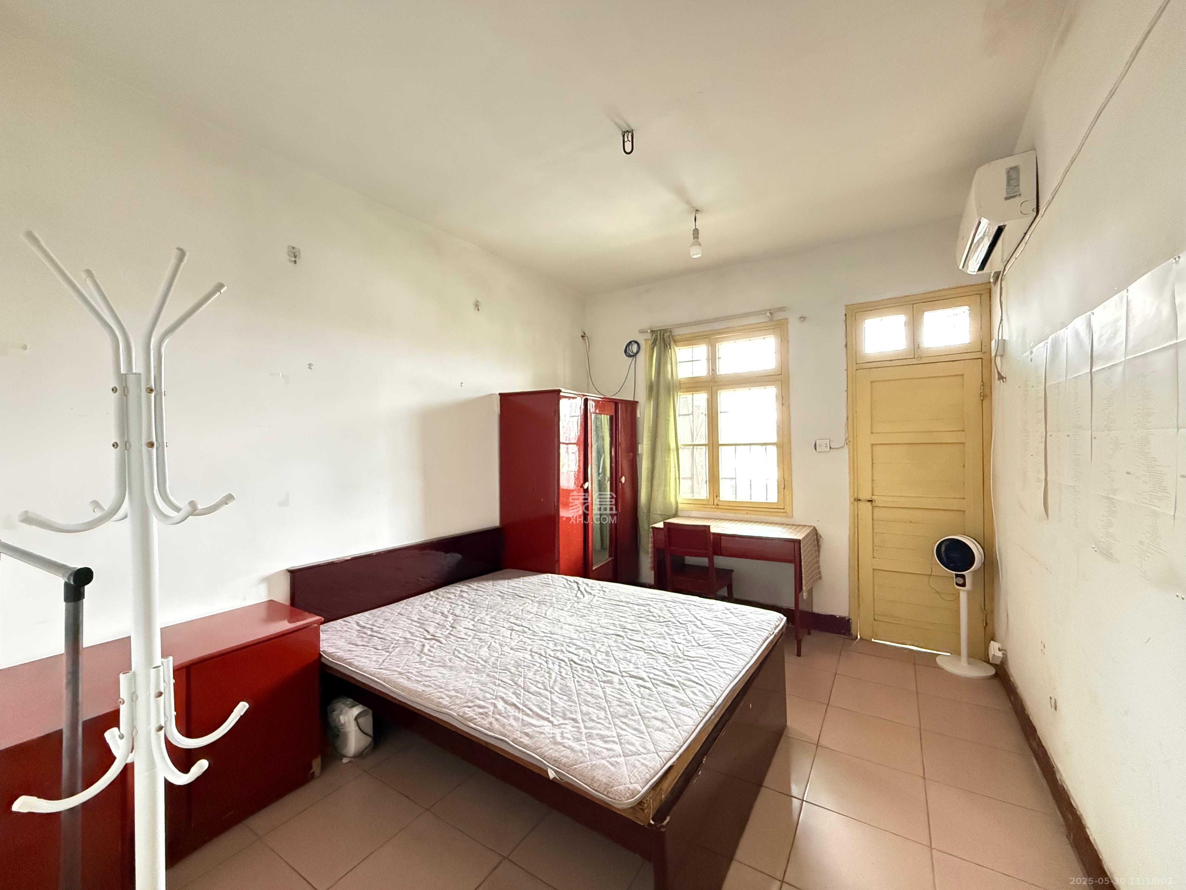 净园小区 3室2厅1卫 1800.0元/月 净园小区 3室2厅1卫 1800.0元/月室内图