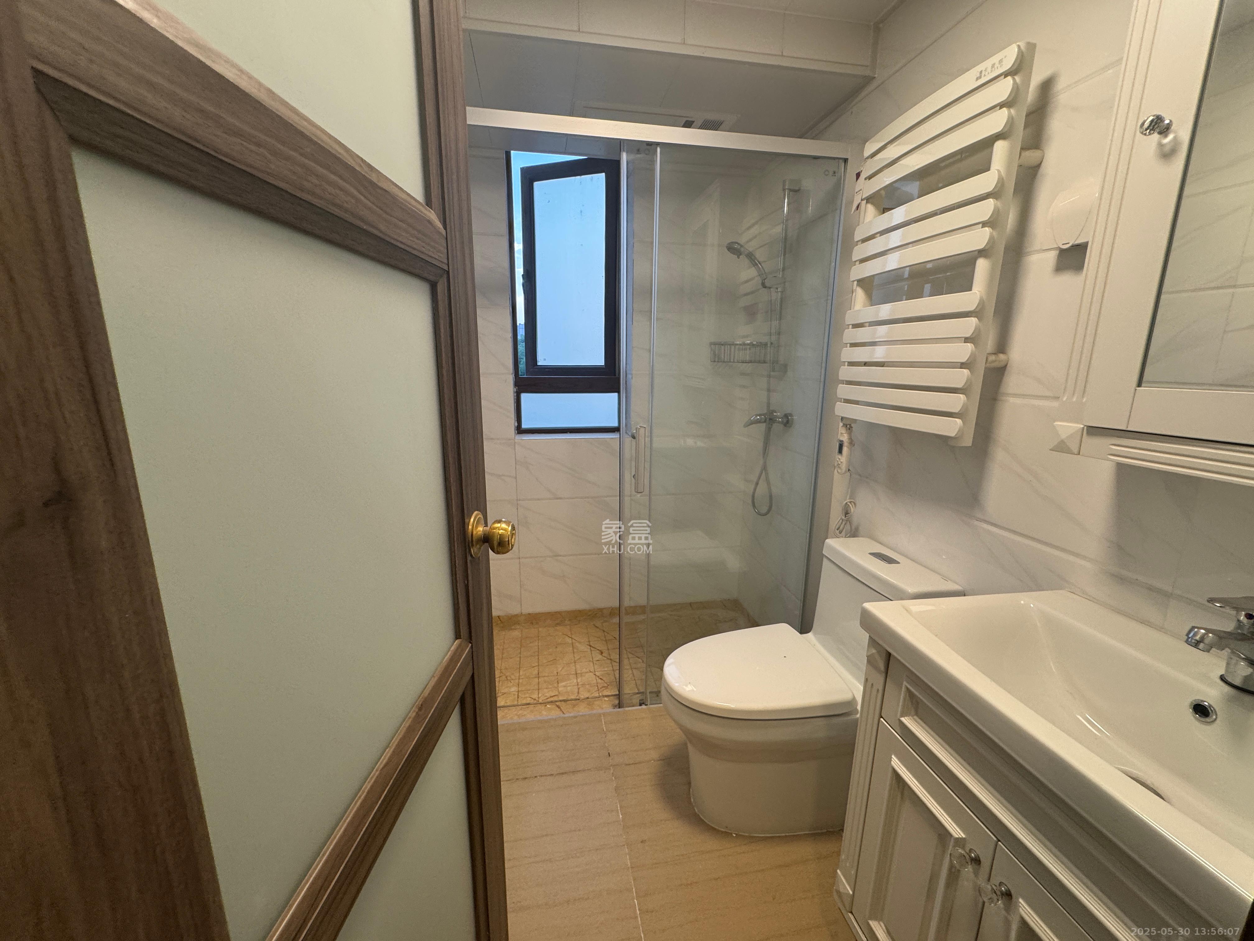 碧桂园大学印象一期 4室2厅2卫 1900.0元/月 碧桂园大学印象一期 4室2厅2卫 1900.0元/月室内图