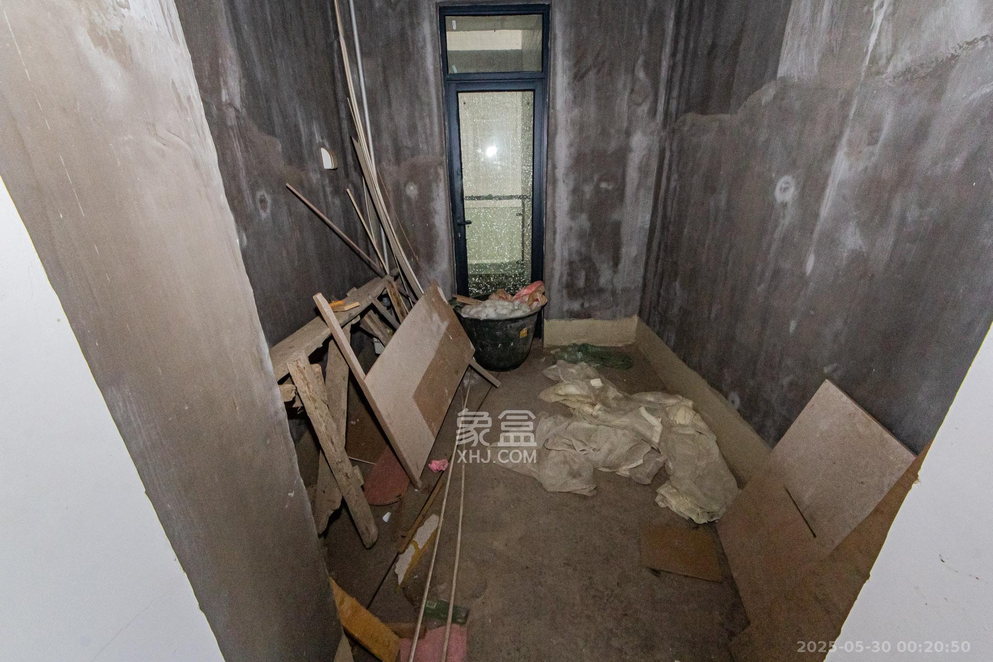 湘江世纪城临江苑  3室2厅2卫   127.00万厨房