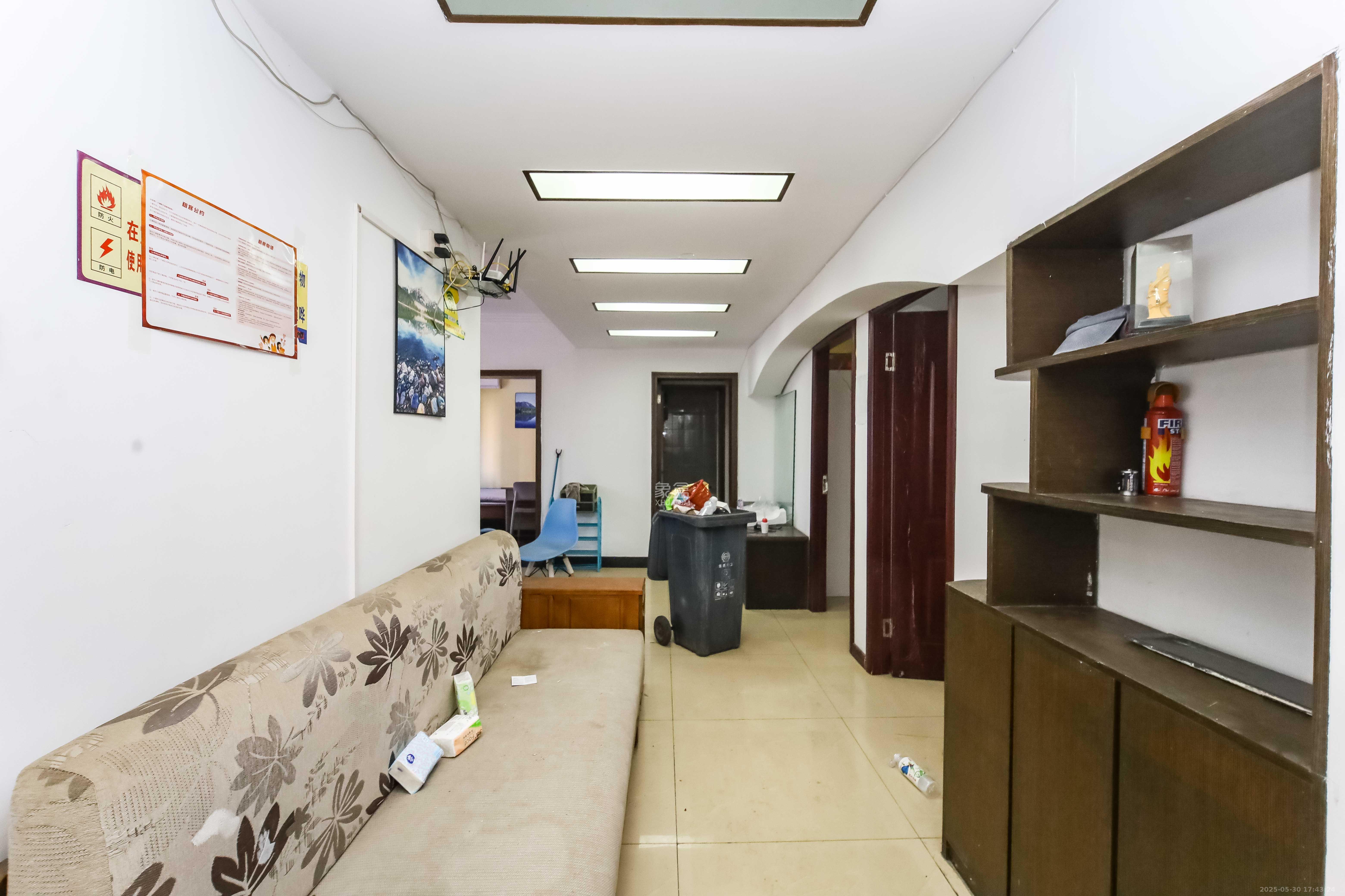 安居乐公寓 5室2厅2卫 2700.0元/月 安居乐公寓 5室2厅2卫 2700.0元/月室内图