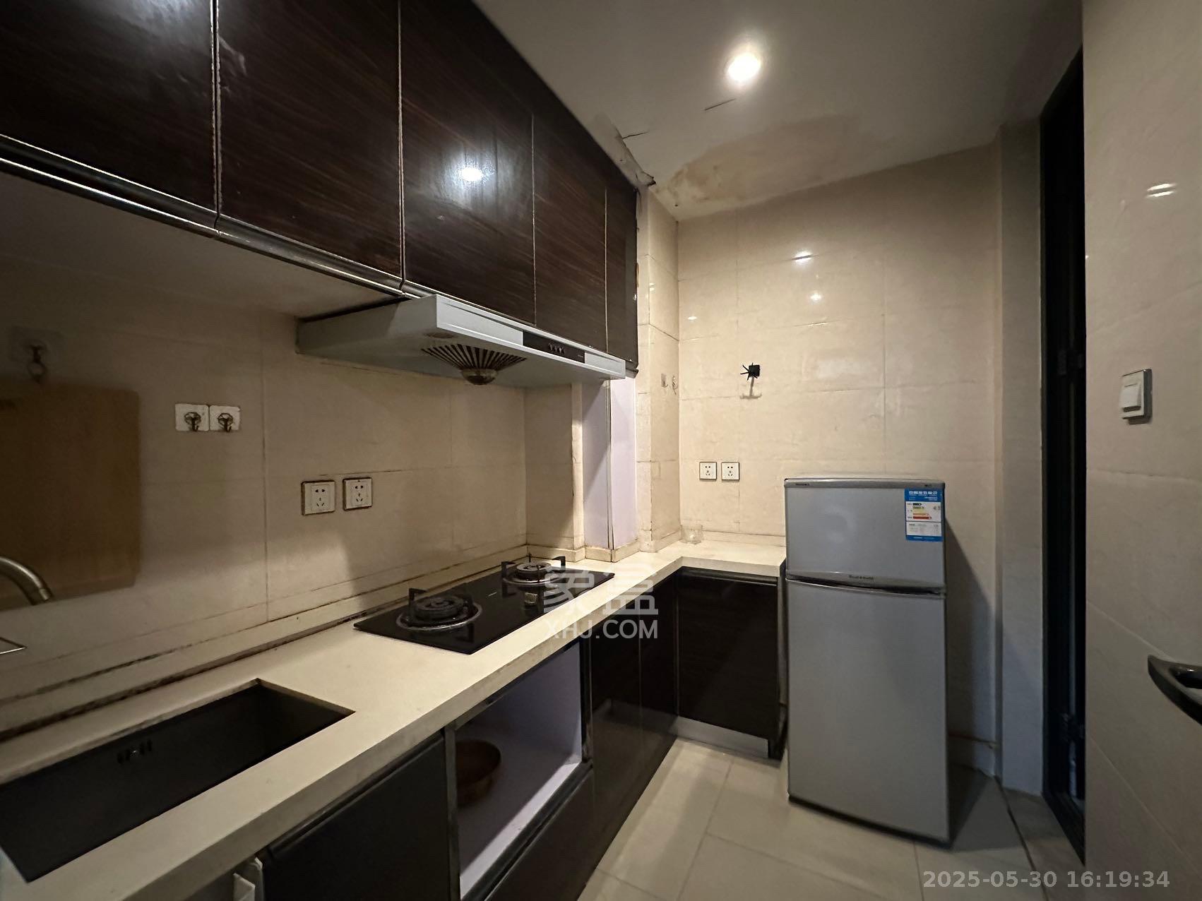 德思勤城市广场（宝格丽公寓）  2室1厅1卫    3000.0元/月室内图