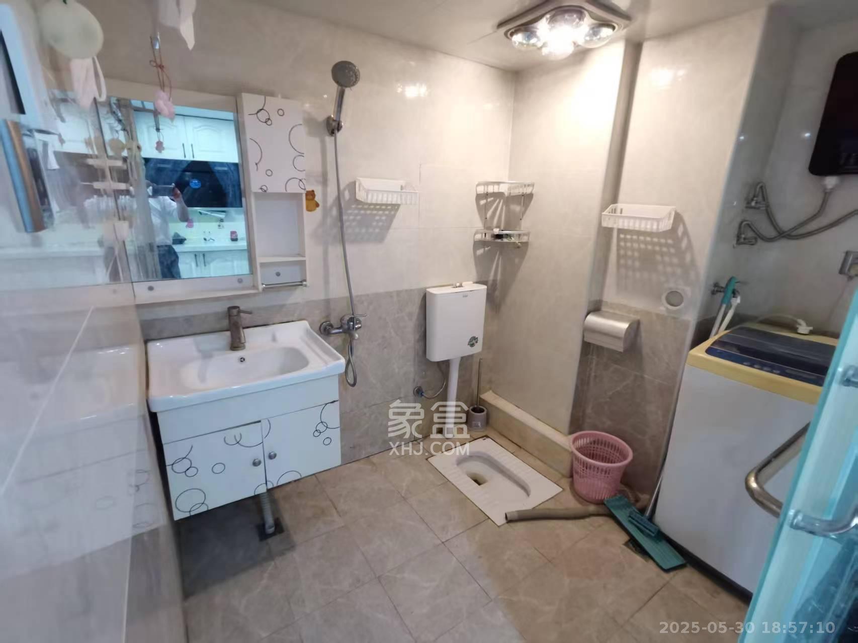 中建芙蓉嘉苑  1室1厅1卫   1400.00元/月室内图