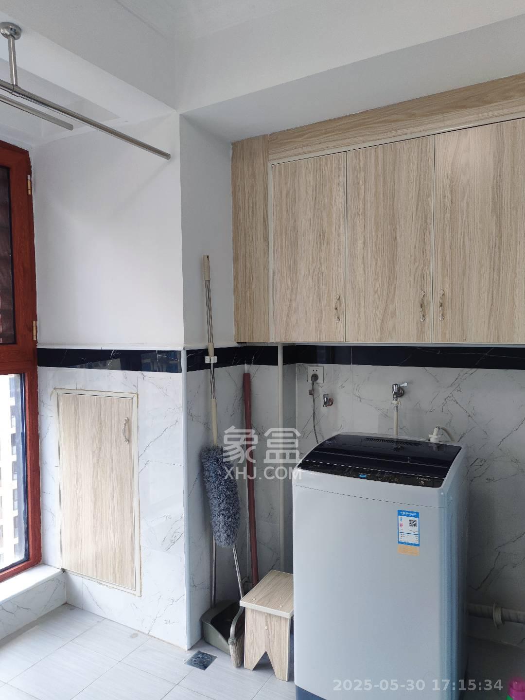 保利西海岸B区  3室2厅1卫   3400.00元/月室内图