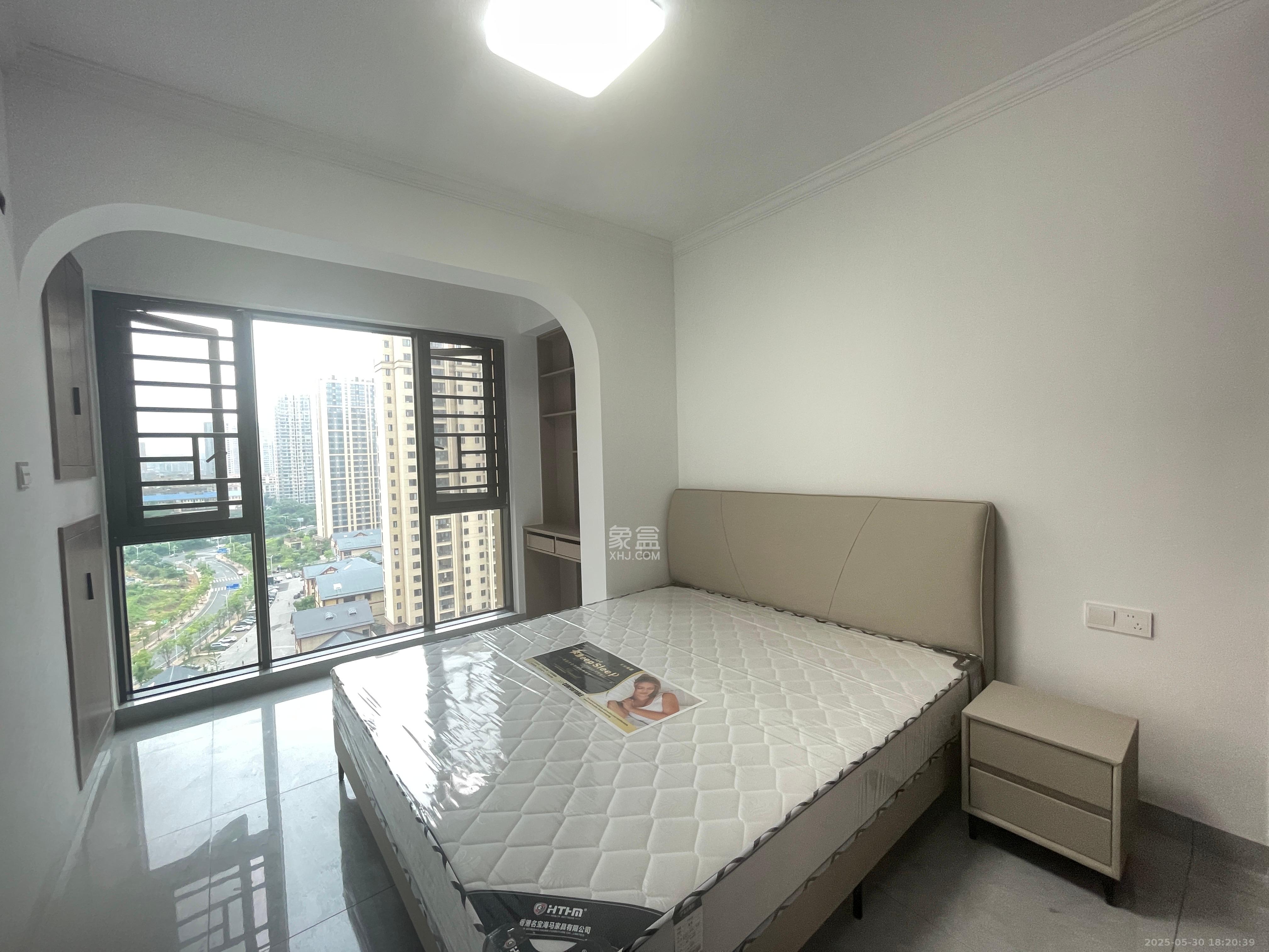 中城苑 3室2厅1卫 3200.0元/月 中城苑 3室2厅1卫 3200.0元/月室内图