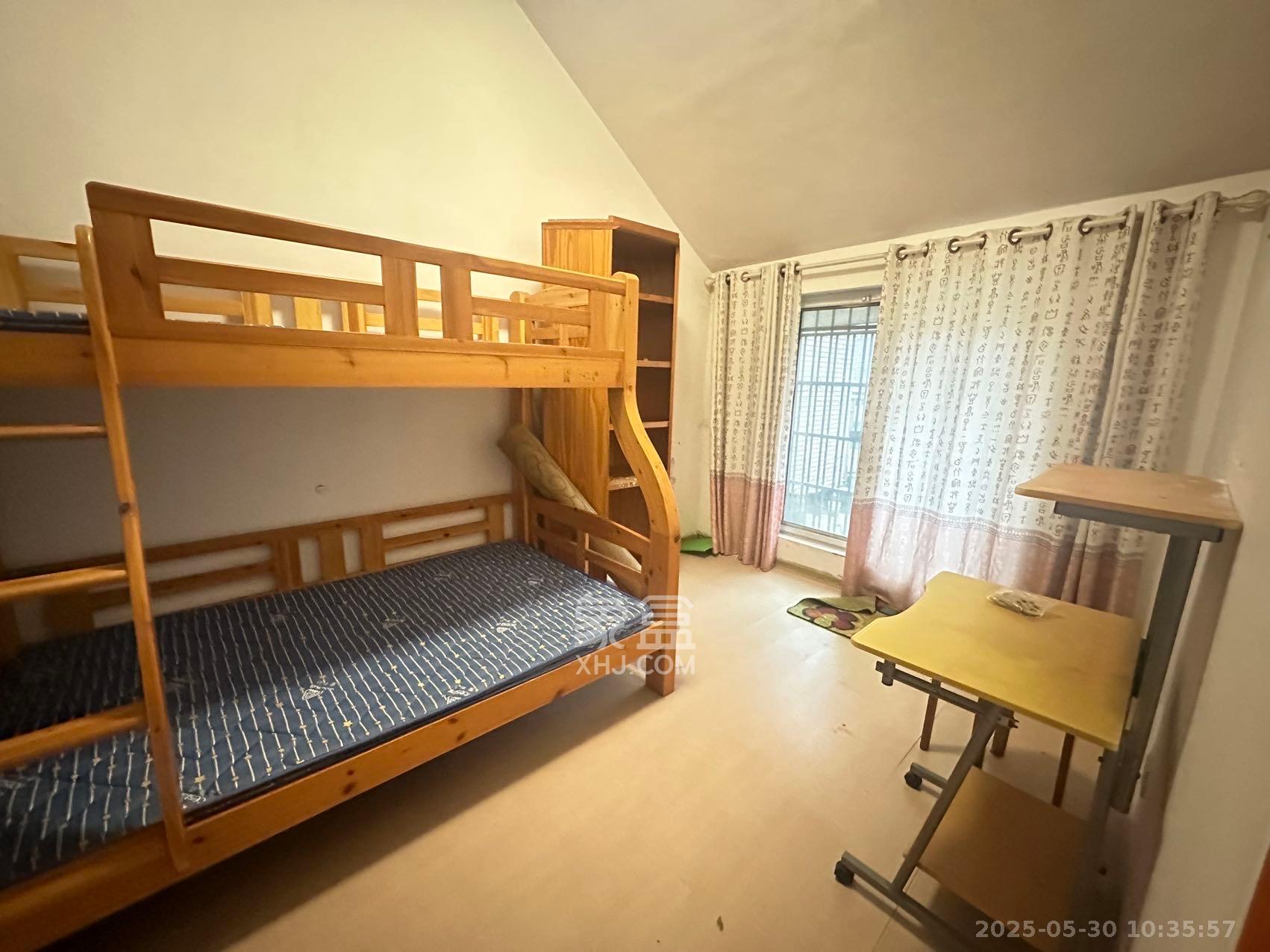 鄱阳小区 4室2厅2卫 2000.0元/月 鄱阳小区 4室2厅2卫 2000.0元/月室内图